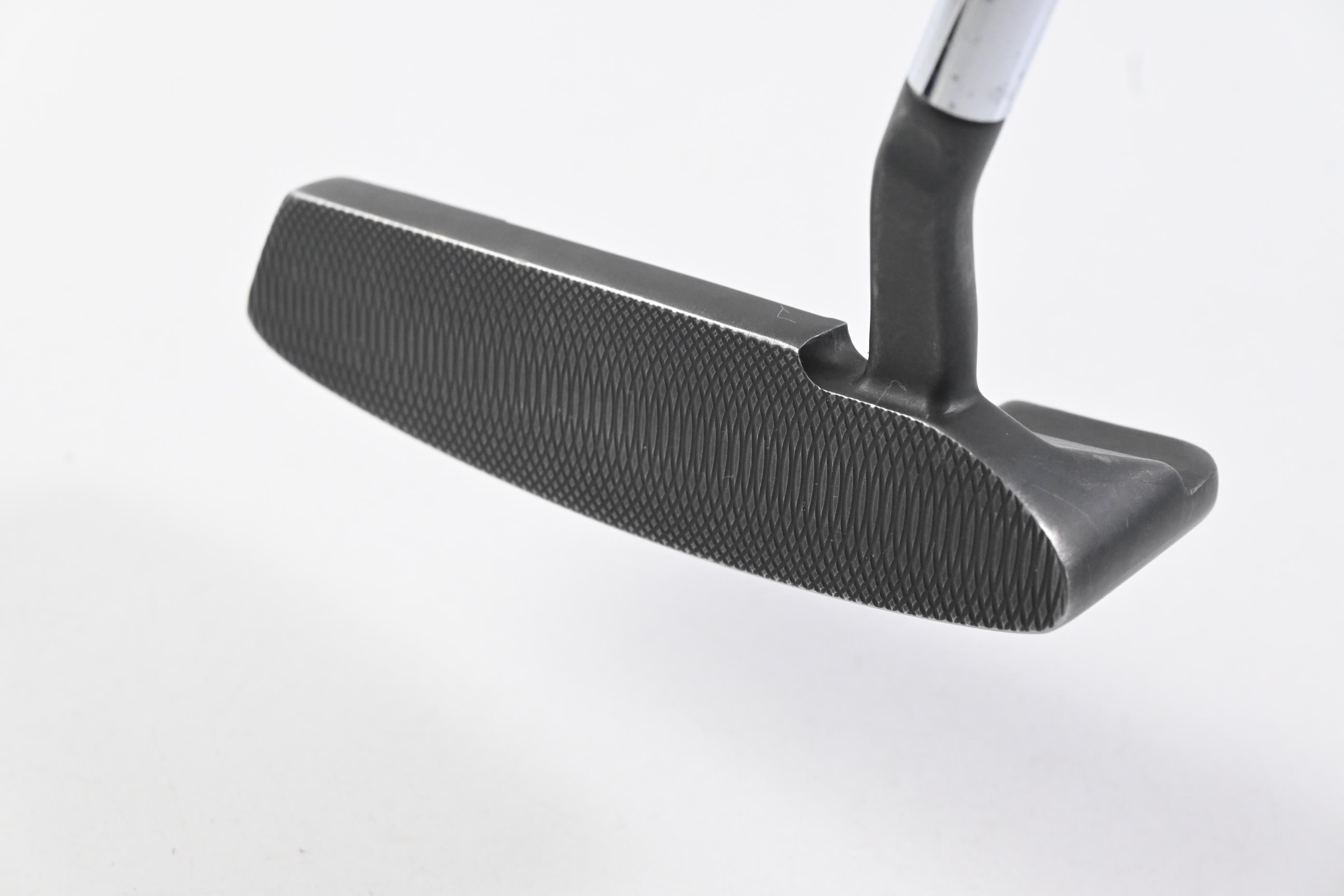 Wilson Infinite Michigan Ave Putter / 34 Inch