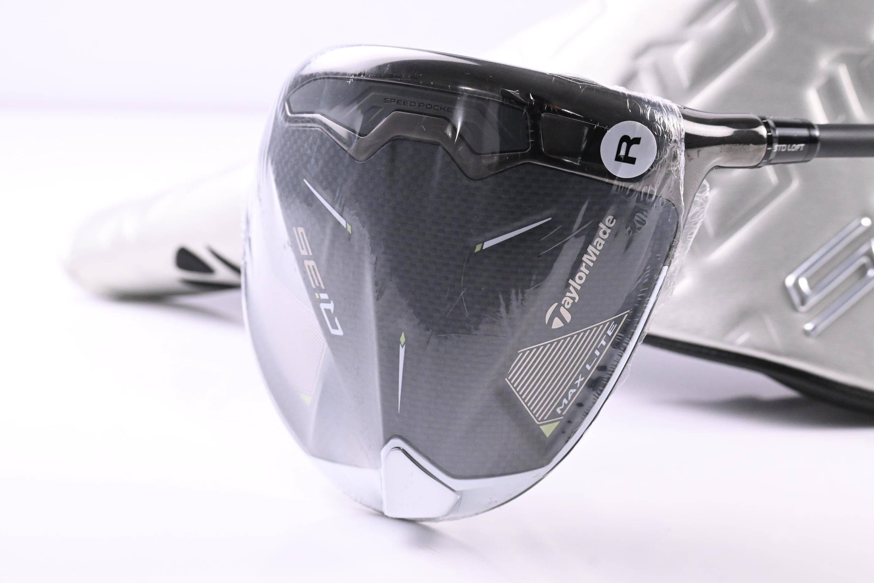 Taylormade Qi35 Max Lite Driver / 10.5 Degree / Regular Flex Vanquish 4 Shaft