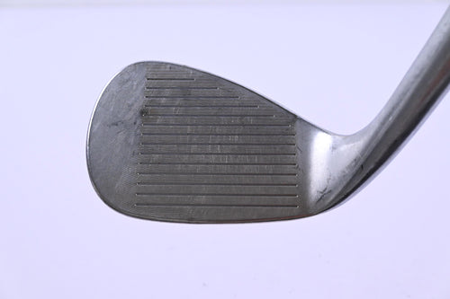 Cleveland 588 RTX Gap Wedge / 52 Degree / Wedge Flex Dynamic Gold Shaft
