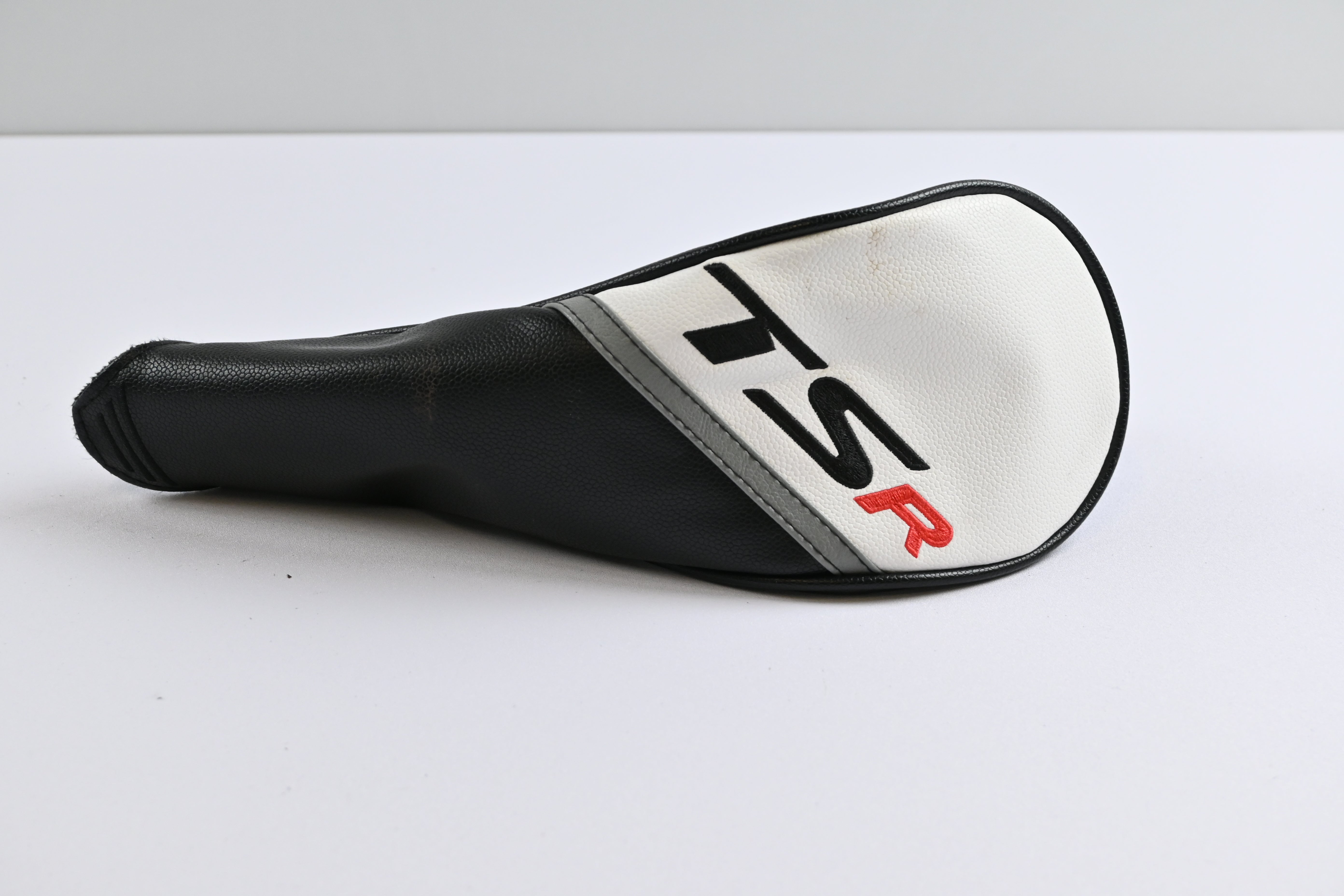 Titleist TSR2 #3 Wood / 15 Degree / Regular Flex Tensei AV Series Blue 65 Shaft