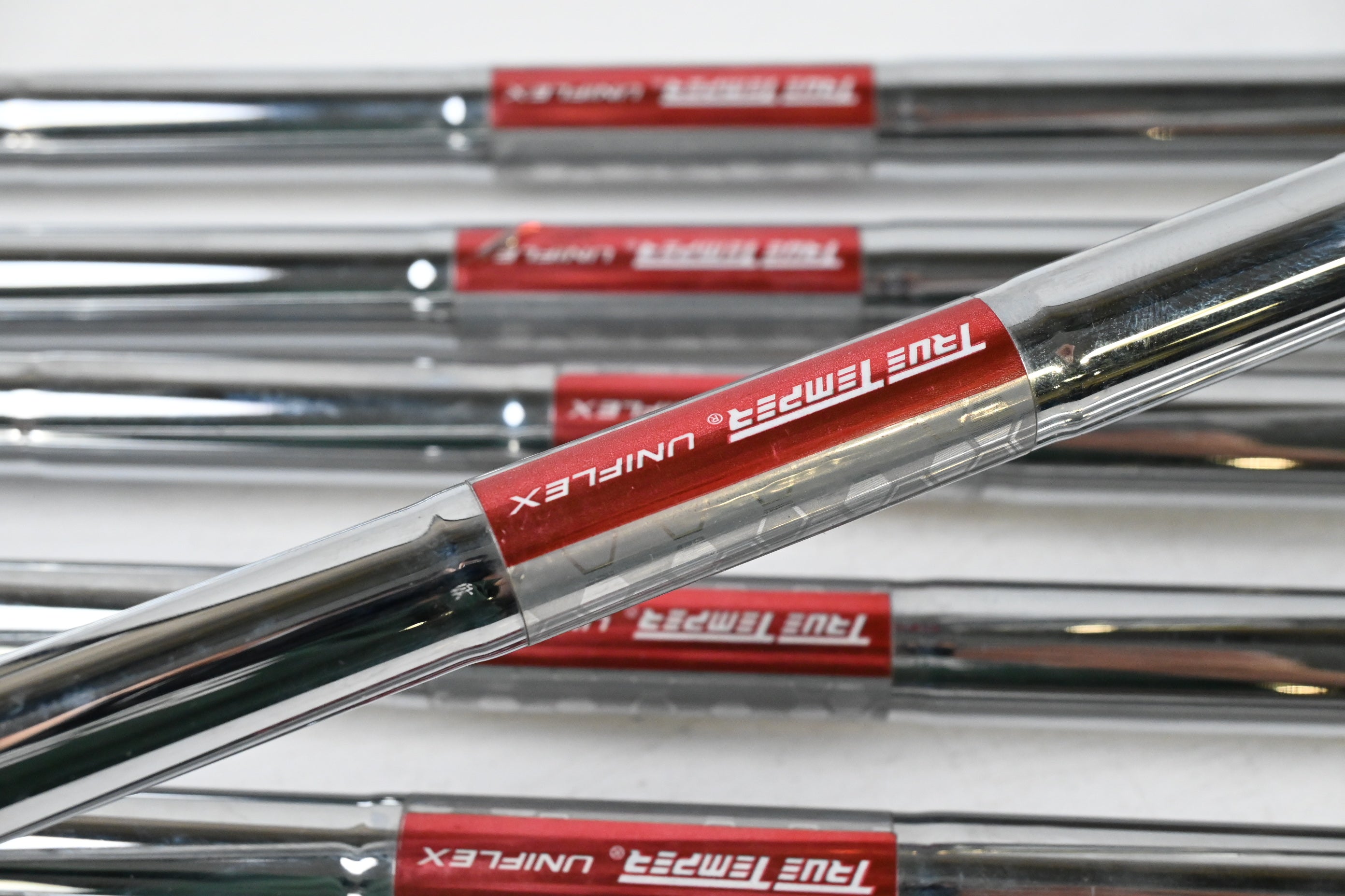 Wilson D200 Irons / 5-PW+SW / Uniflex Wilson SL 85 Shafts