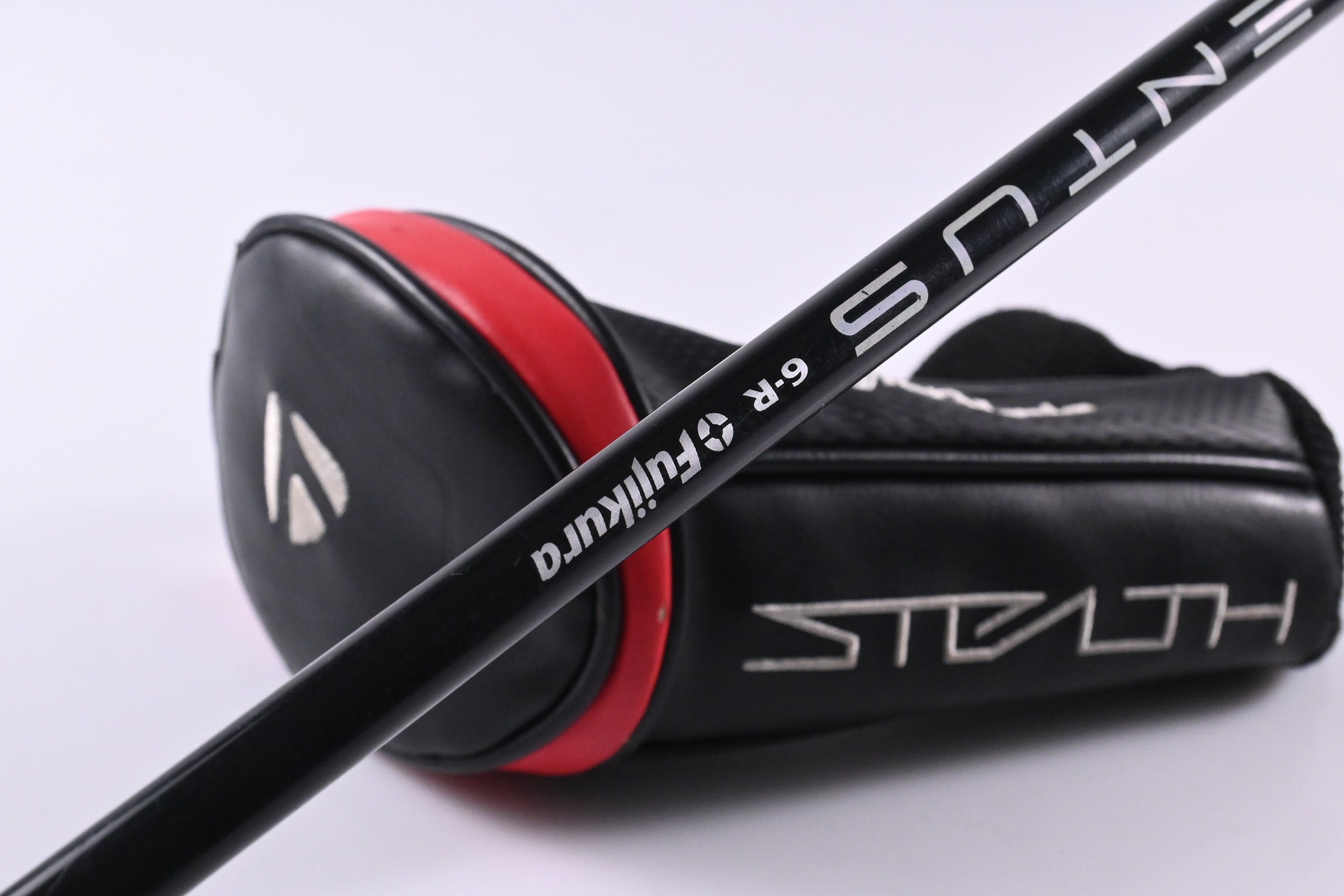 Left Hand Taylormade Stealth #3 Hybrid / 19 Degree / Regular Flex Ventus Red 6