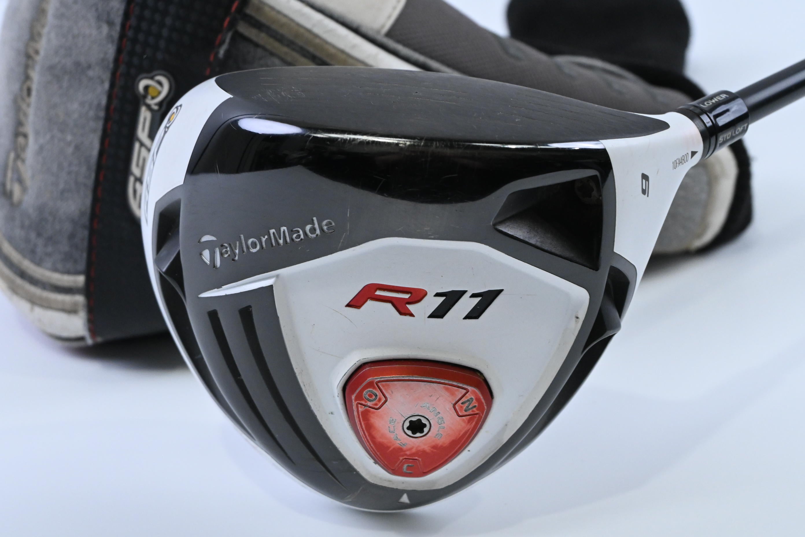 Taylormade R11 Driver / 9 Degree / Stiff Flex Taylormade Fujikura Blur 60 Shaft
