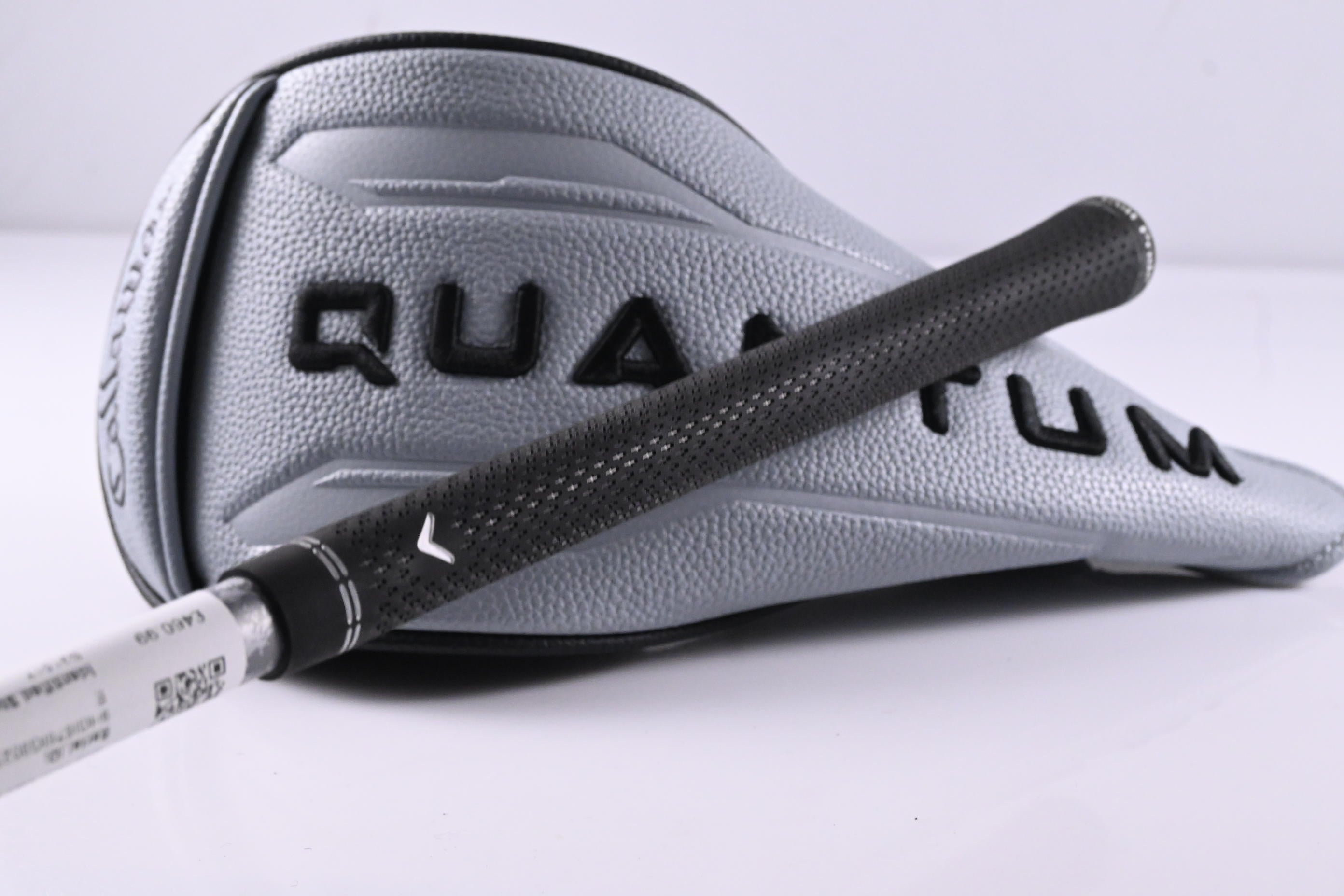 Callaway Quantum Max D Driver / 10.5 Degree / Regular Flex Denali Frost Silver
