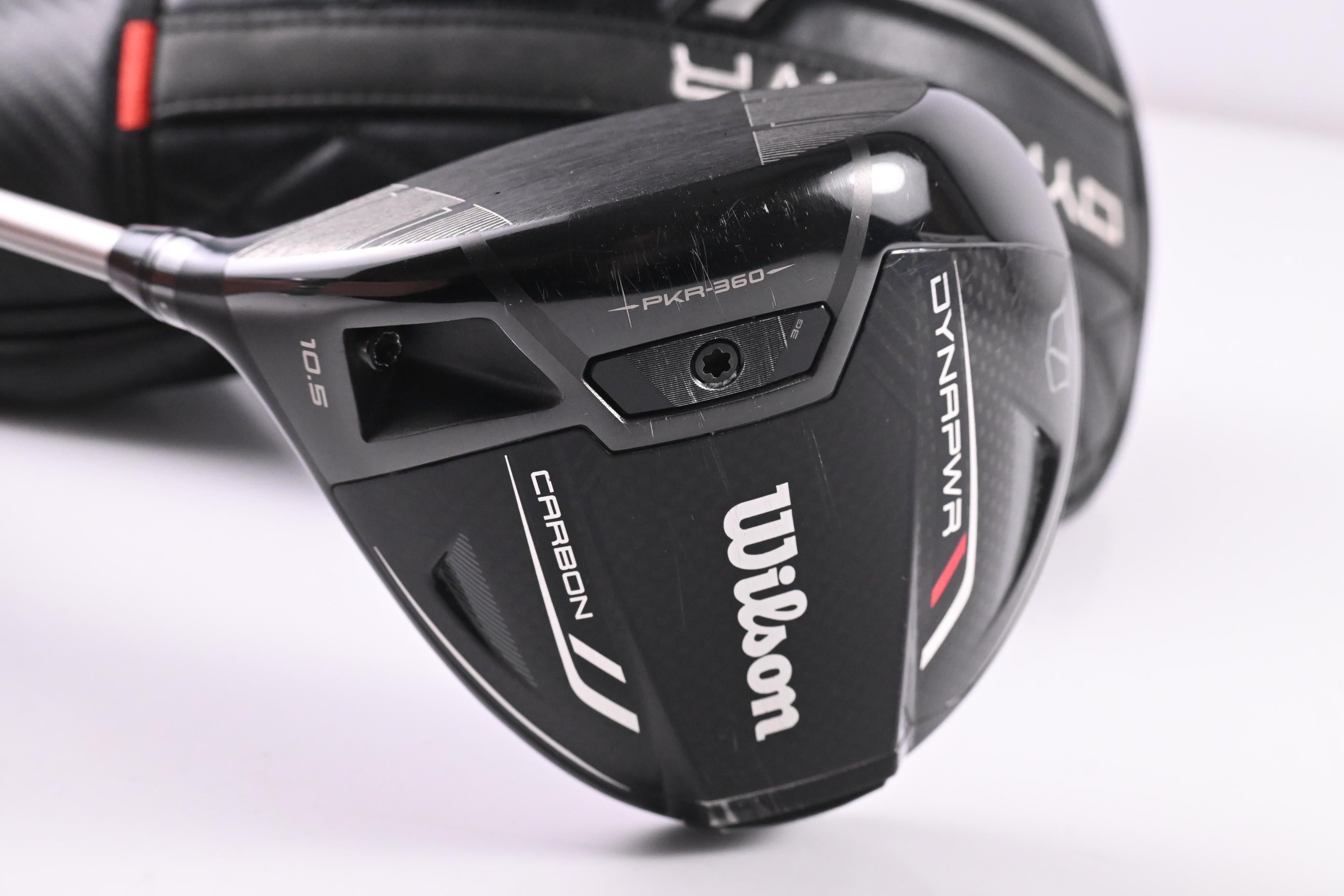 Left Hand Wilson DYNAPWR 2025 Carbon Driver / 10.5 Degree / Senior Flex Helium