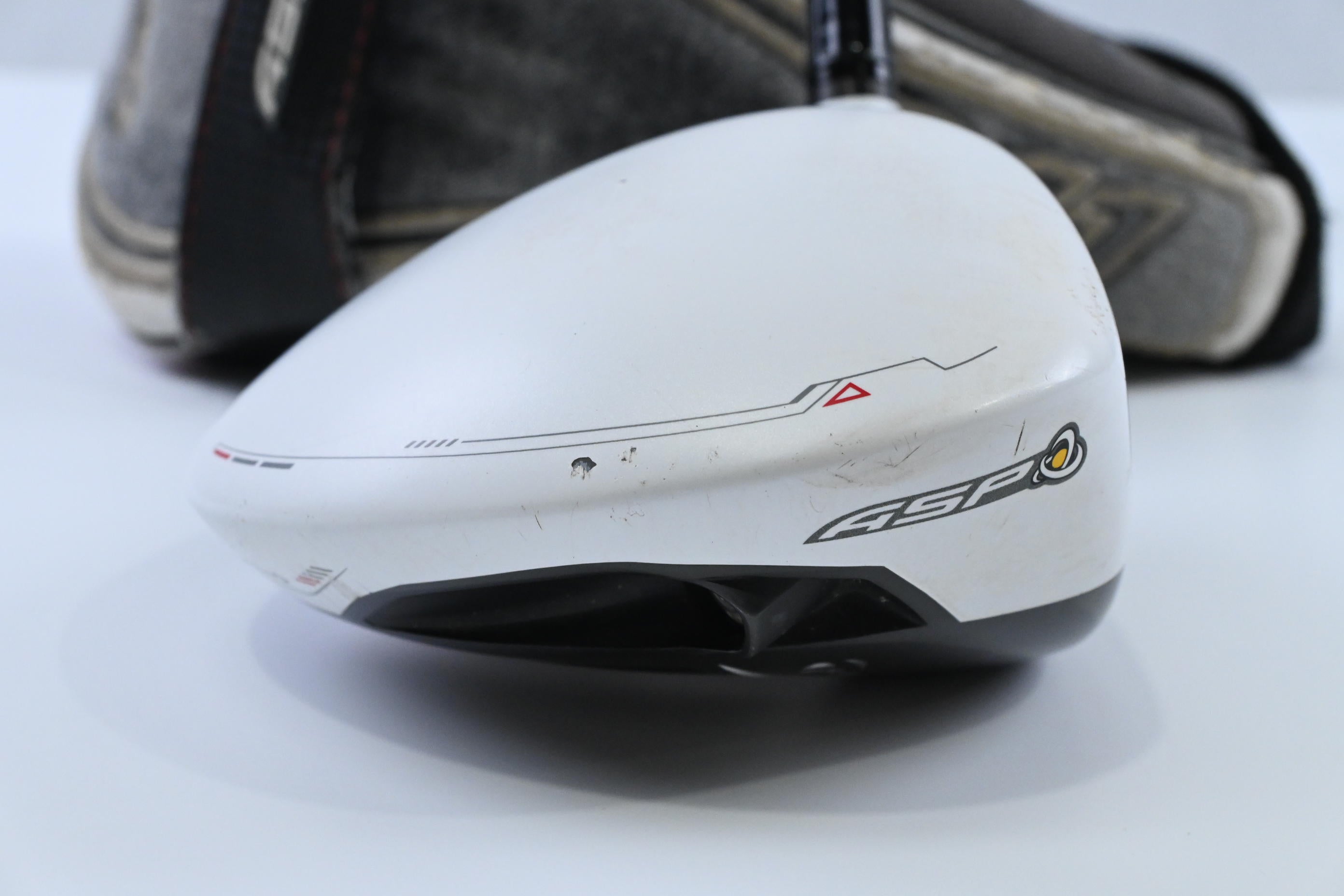 Taylormade R11 Driver / 9 Degree / Stiff Flex Taylormade Fujikura Blur 60 Shaft