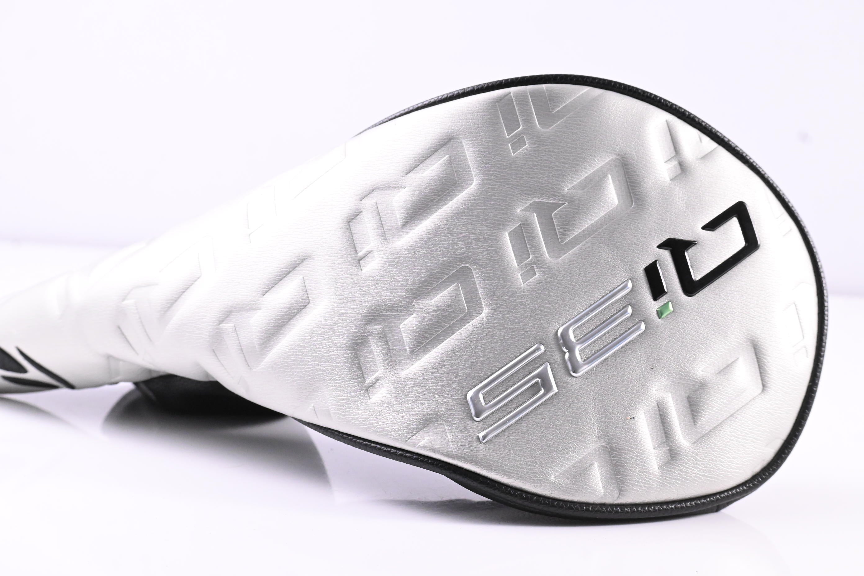 Taylormade Qi35 Max Lite Driver / 10.5 Degree / Regular Flex Vanquish 4 Shaft