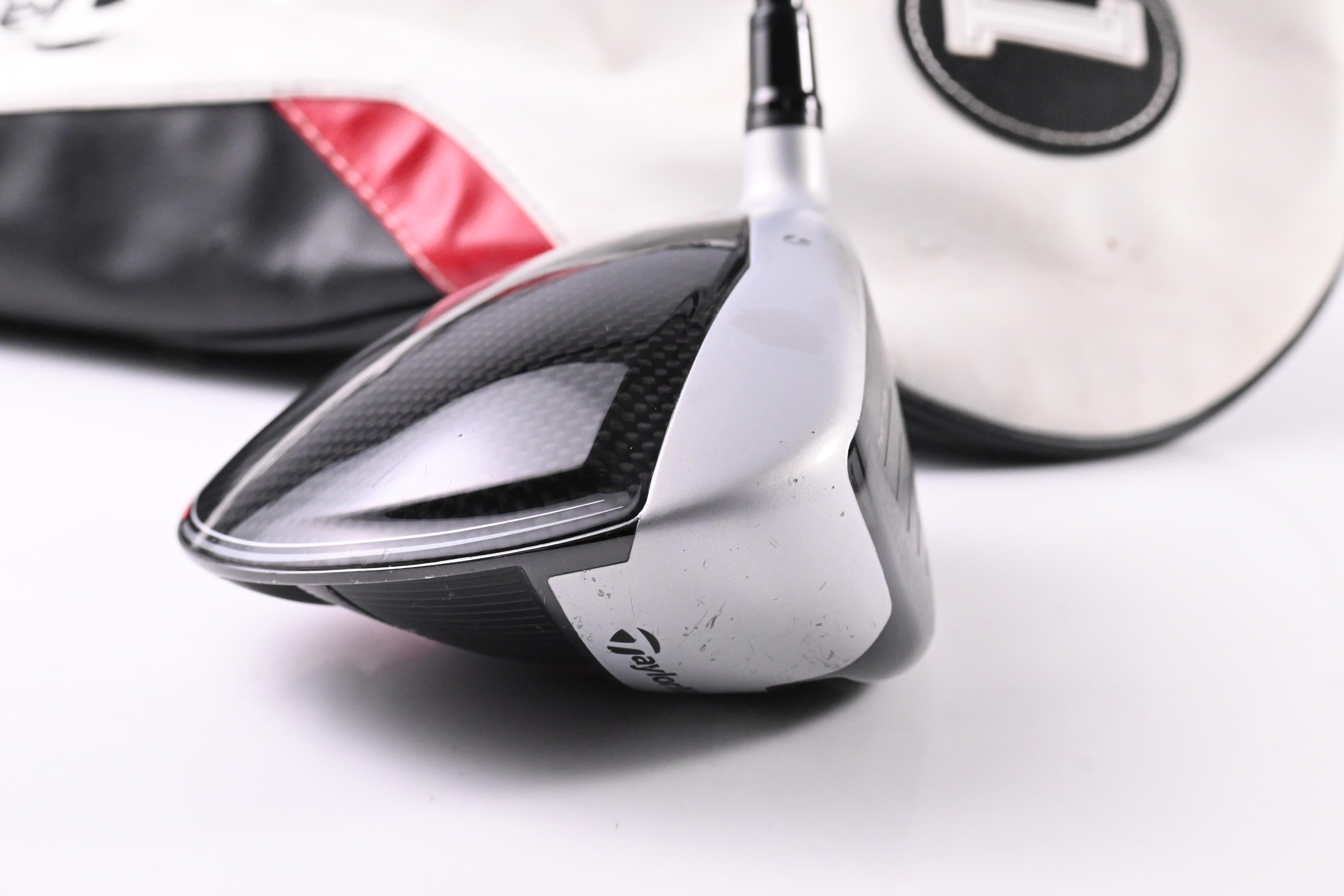 Taylormade M4 Driver / 10.5 Degree / Regular Flex Fujikura Atmos Red 5 Shaft