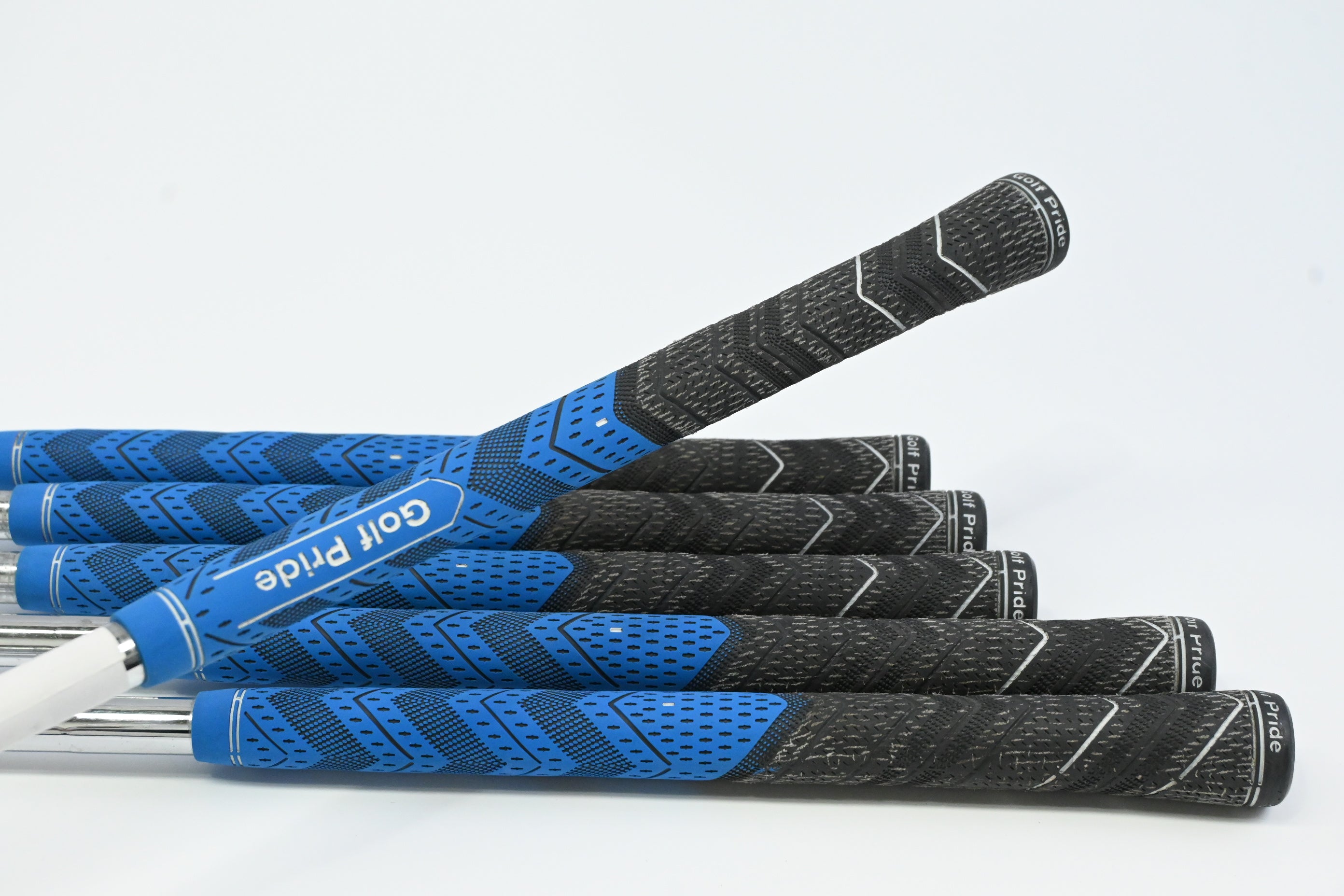 Cleveland HiBore Irons / 4-PW / Regular Flex Cleveland HiBore Shafts