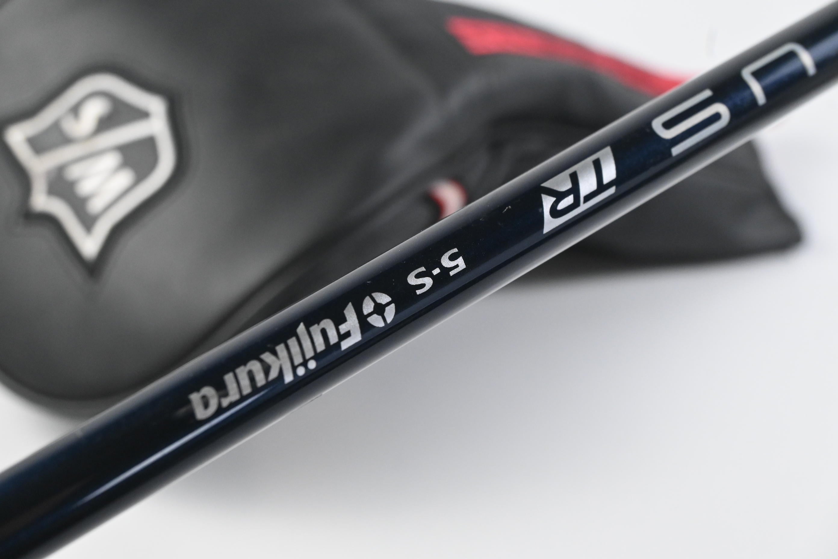Wilson Dynapower Carbon 2023 Driver / 10.5 Degree / Stiff Flex Ventus TR Blue 5