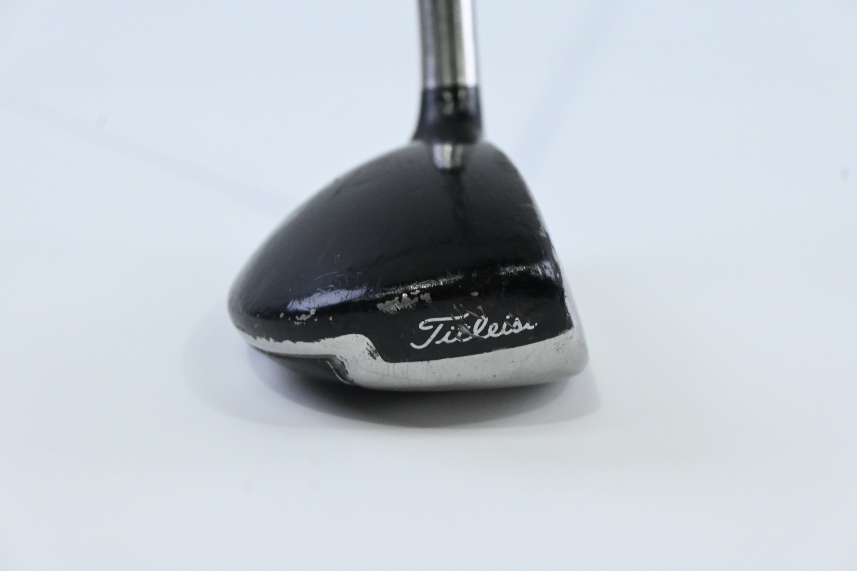 Titleist 909H #3 Hybrid / 19 Degree / Stiff Flex Diamana 80 Shaft