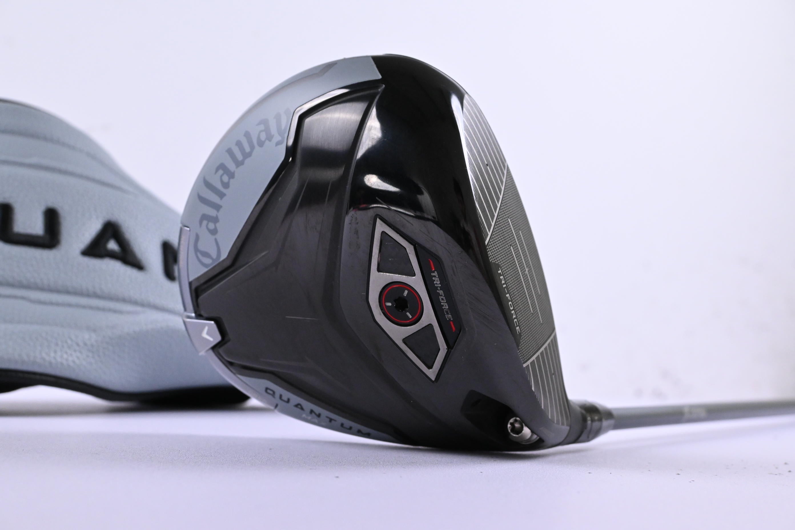 Callaway Quantum Max Driver / 10.5 Degree / Regular Flex Denali Frost Silver 50