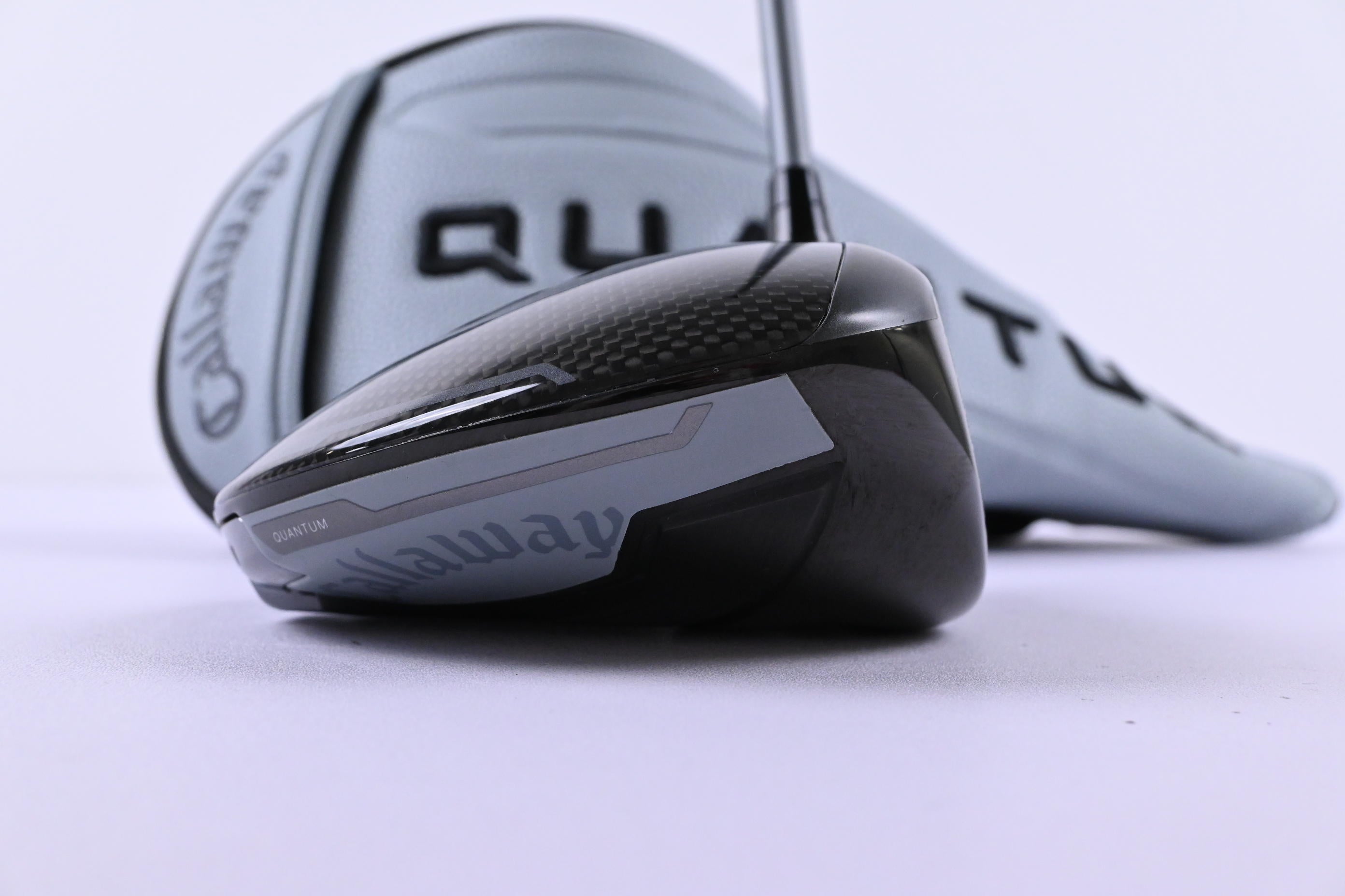 Callaway Quantum Max Driver / 10.5 Degree / Regular Flex Denali Frost Silver 50
