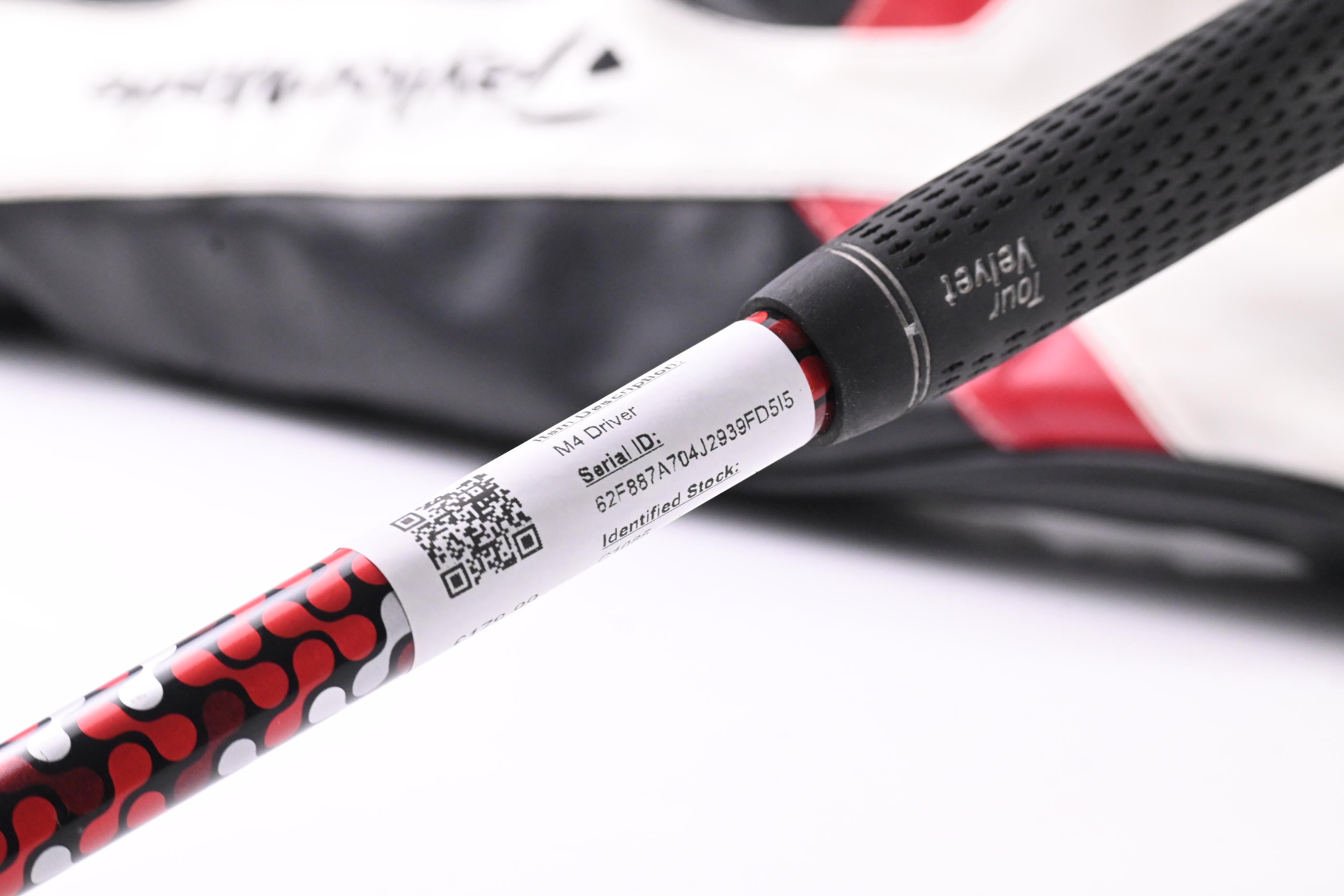 Taylormade M4 Driver / 10.5 Degree / Regular Flex Fujikura Atmos Red 5 Shaft