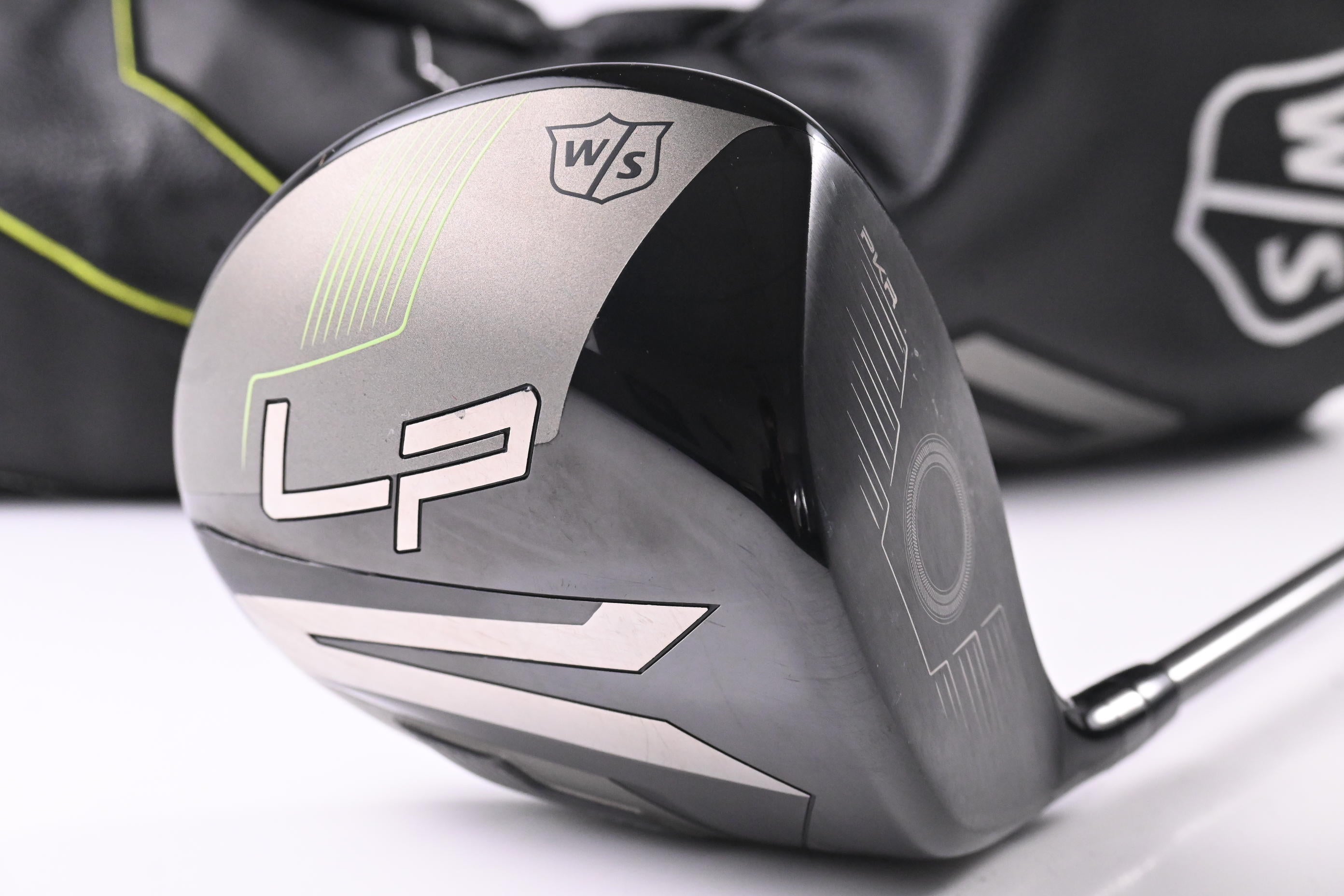 Wilson Launch Pad 2022 Driver / 10.5 Degree / Regular Flex EvenFlow 55 Shaft