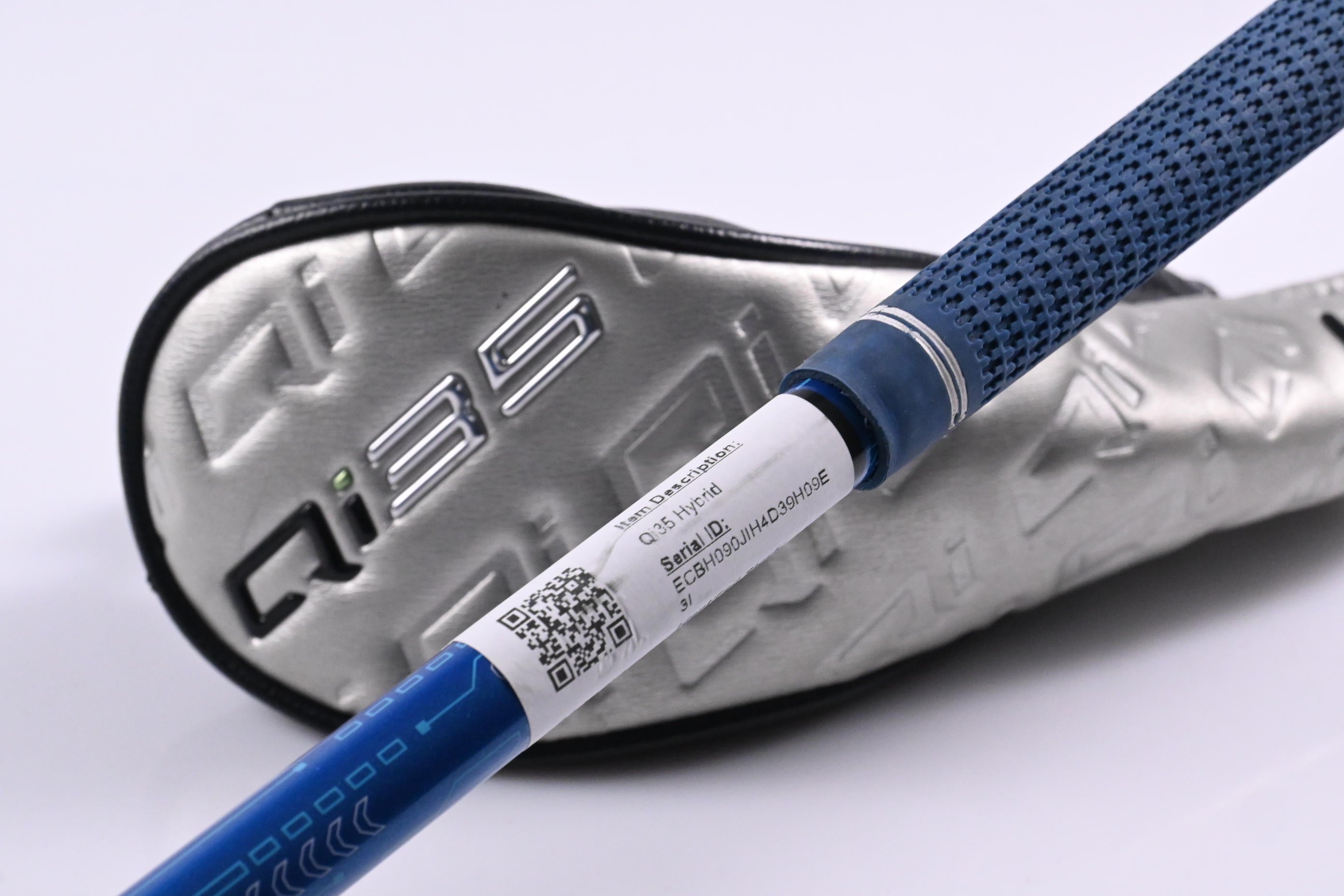 Taylormade Qi35 #4 Hybrid / 22 Degree / Regular Flex ACCRA GX Blue