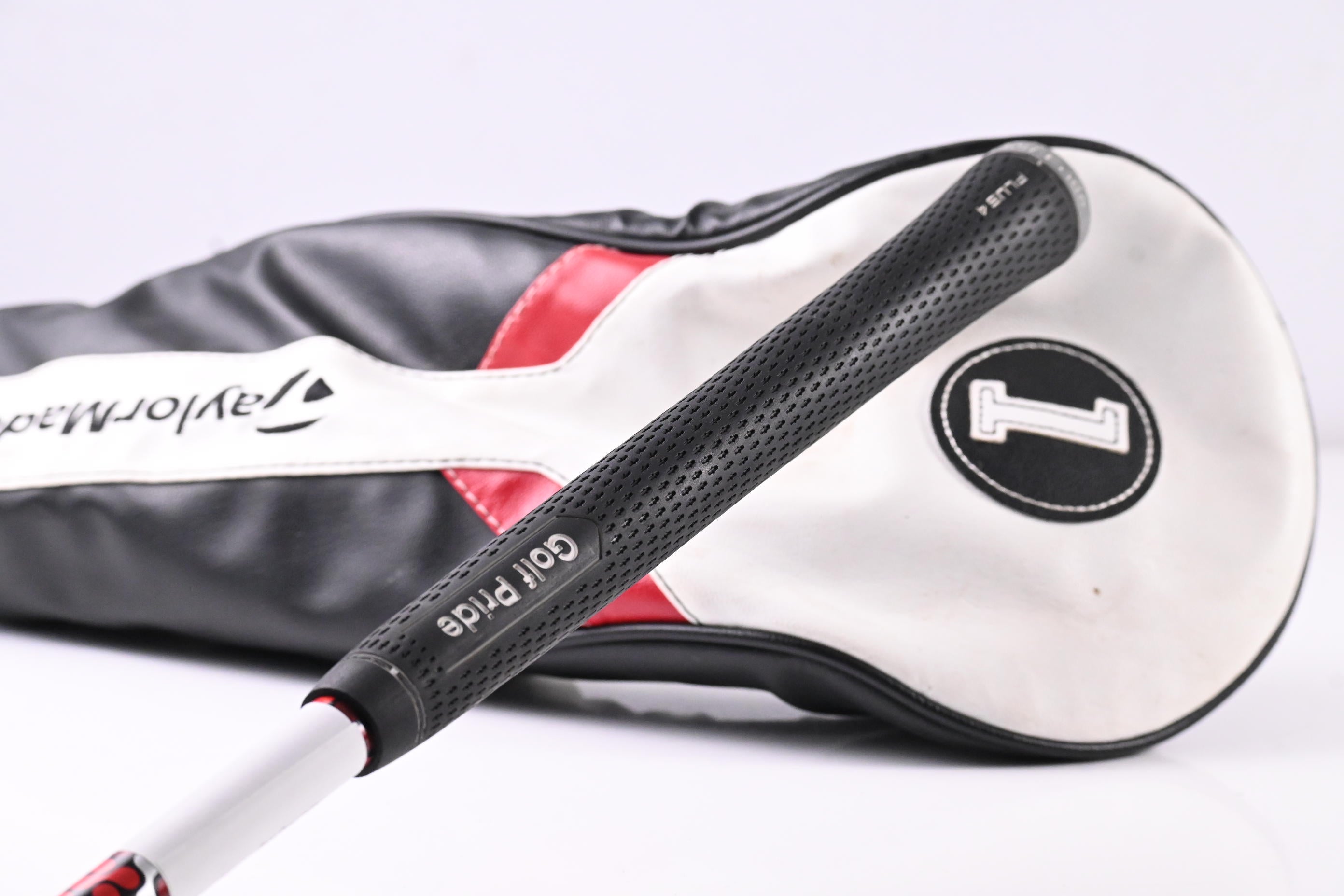 Taylormade M4 Driver / 10.5 Degree / Regular Flex Fujikura Atmos Red 5 Shaft