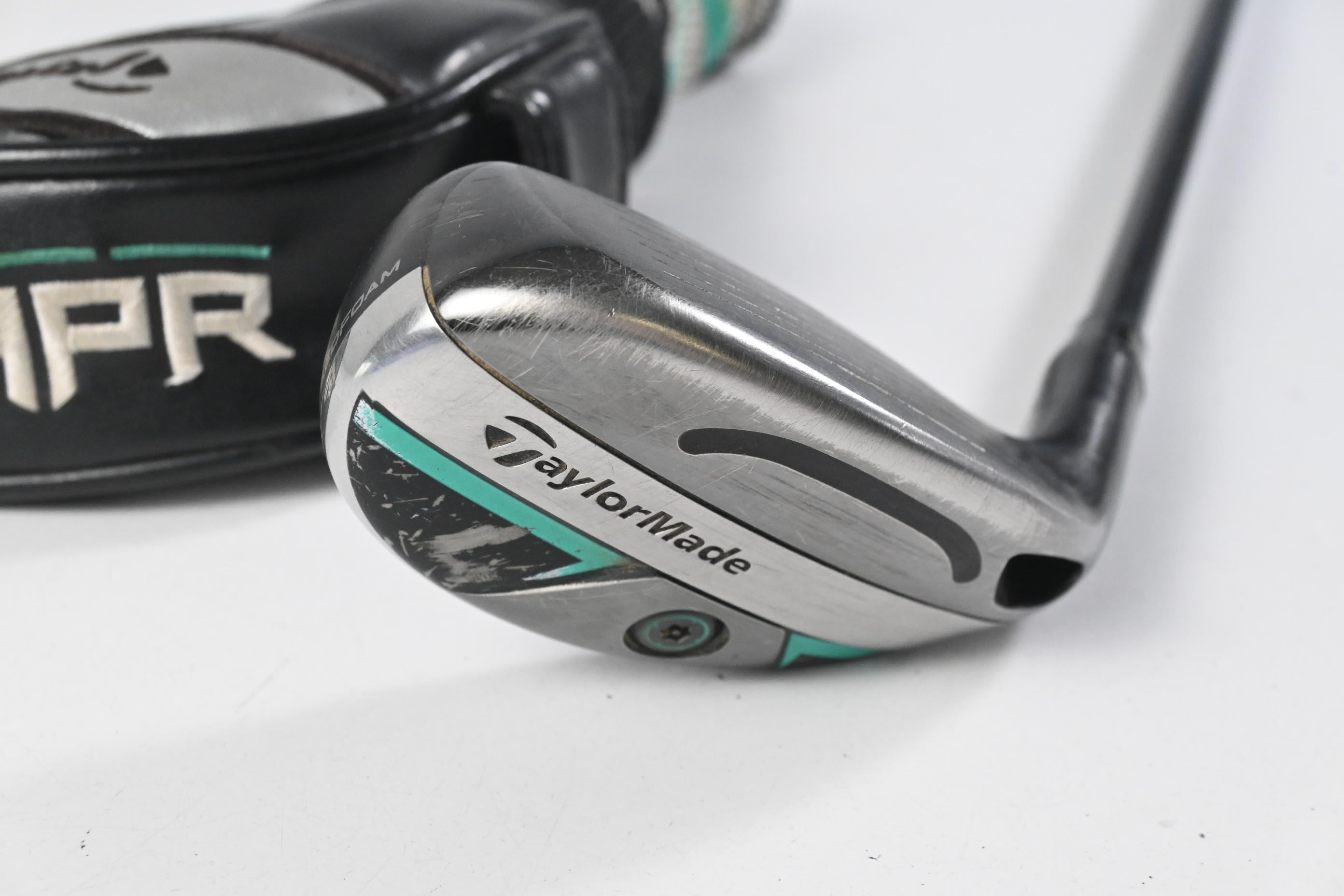 Taylormade GAPR Mid #4 Hybrid / 22 Degree / Regular Flex KBS Hybrid 70 Shaft