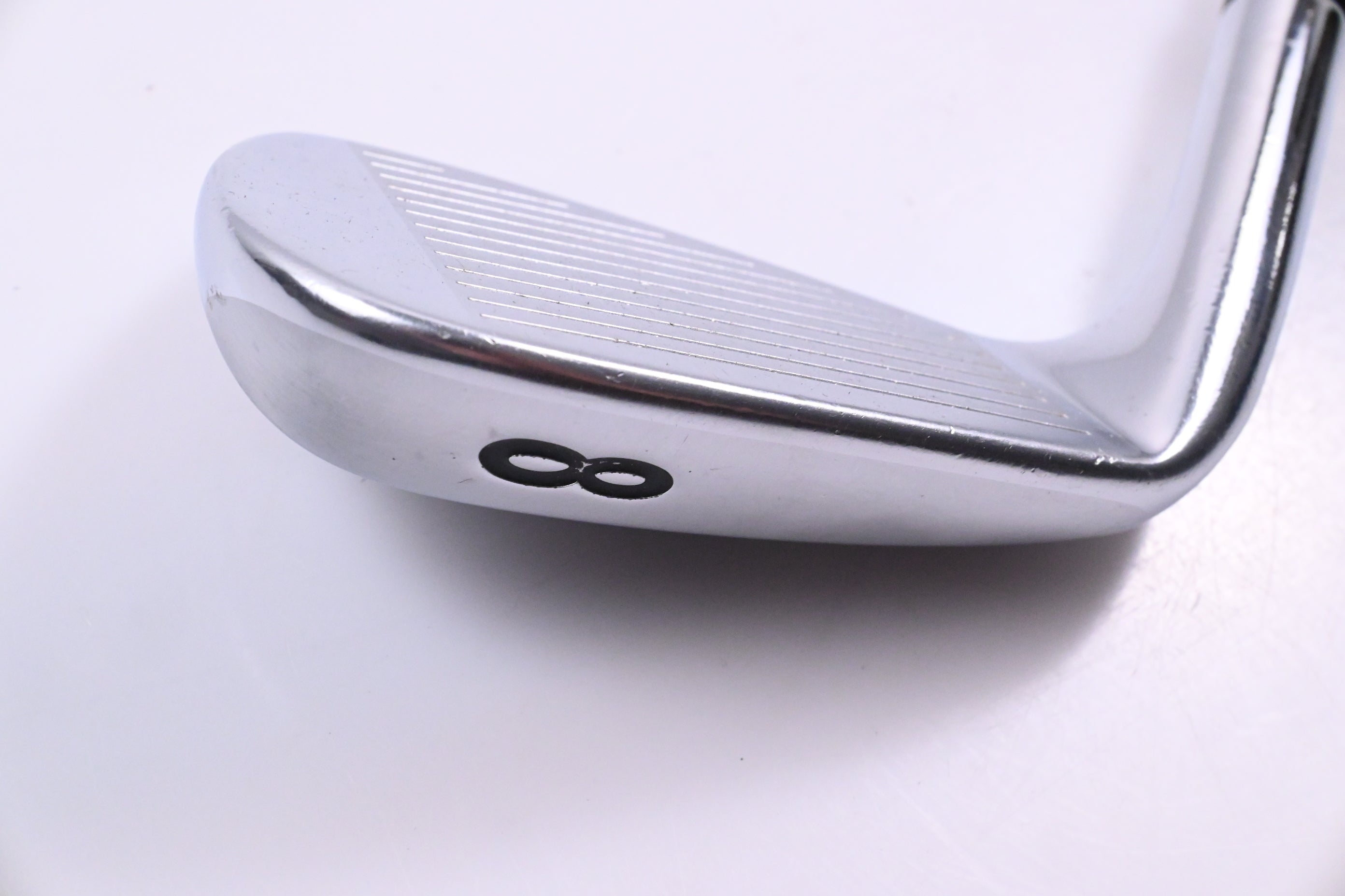 Titleist 712 AP2 #8 Iron / Stiff Flex Dynamic Gold S300 Shaft