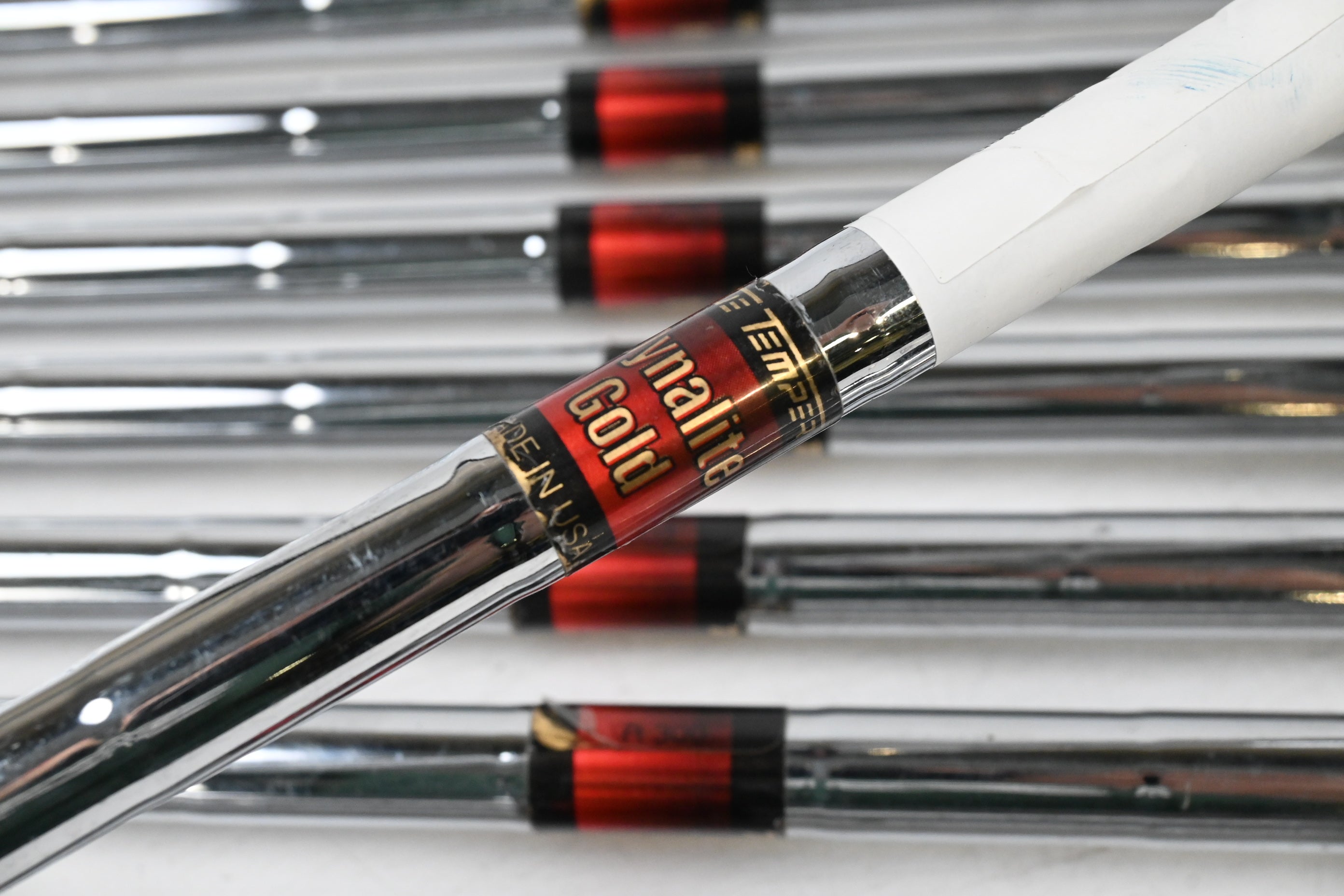 Maxfli Revolution Red Dot Irons / 3-PW / Regular Flex Dynalite Gold R300 Shafts