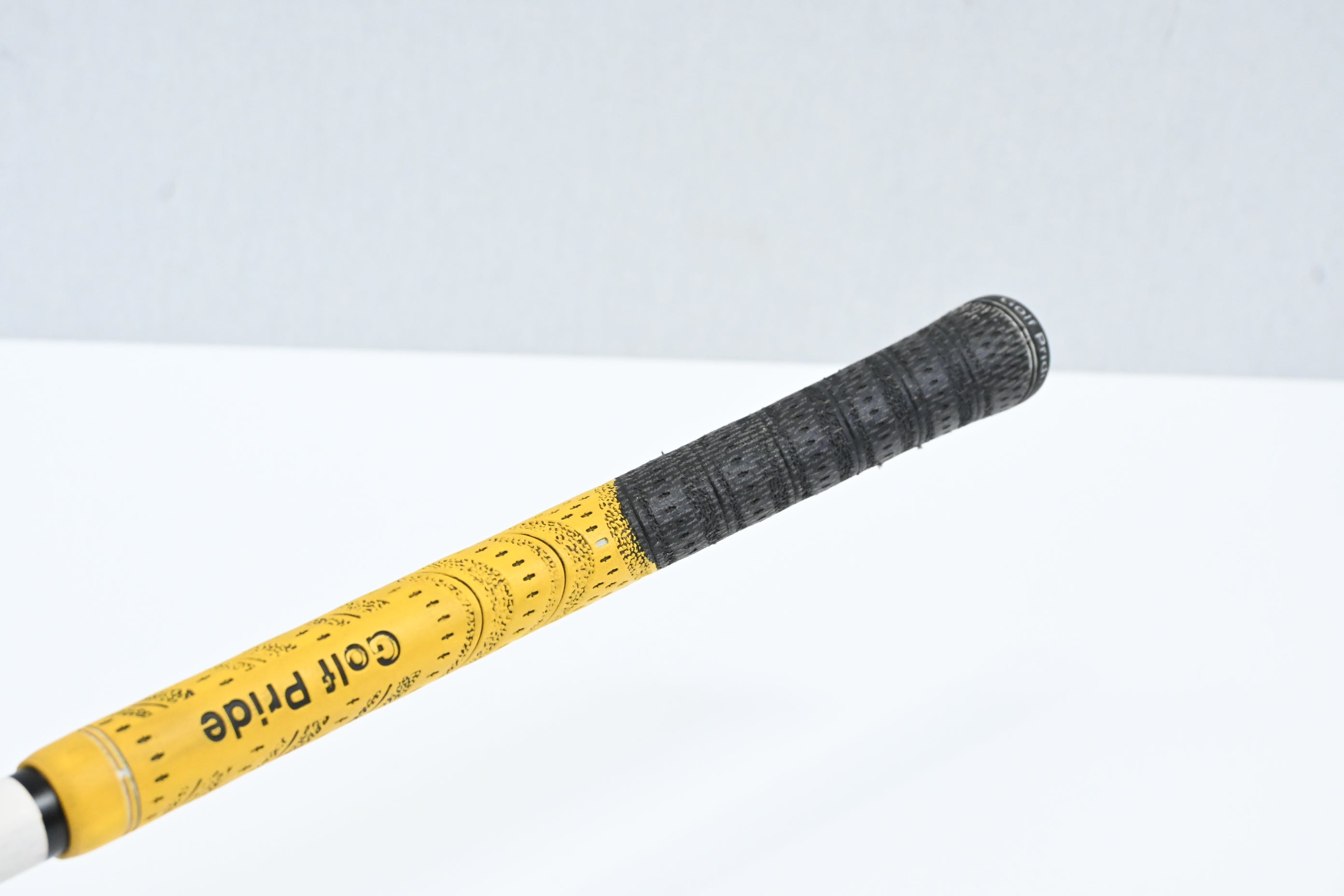 Taylormade SIM Driver / 9 Degree / X-Flex HZRDUS Yellow 63 Shaft