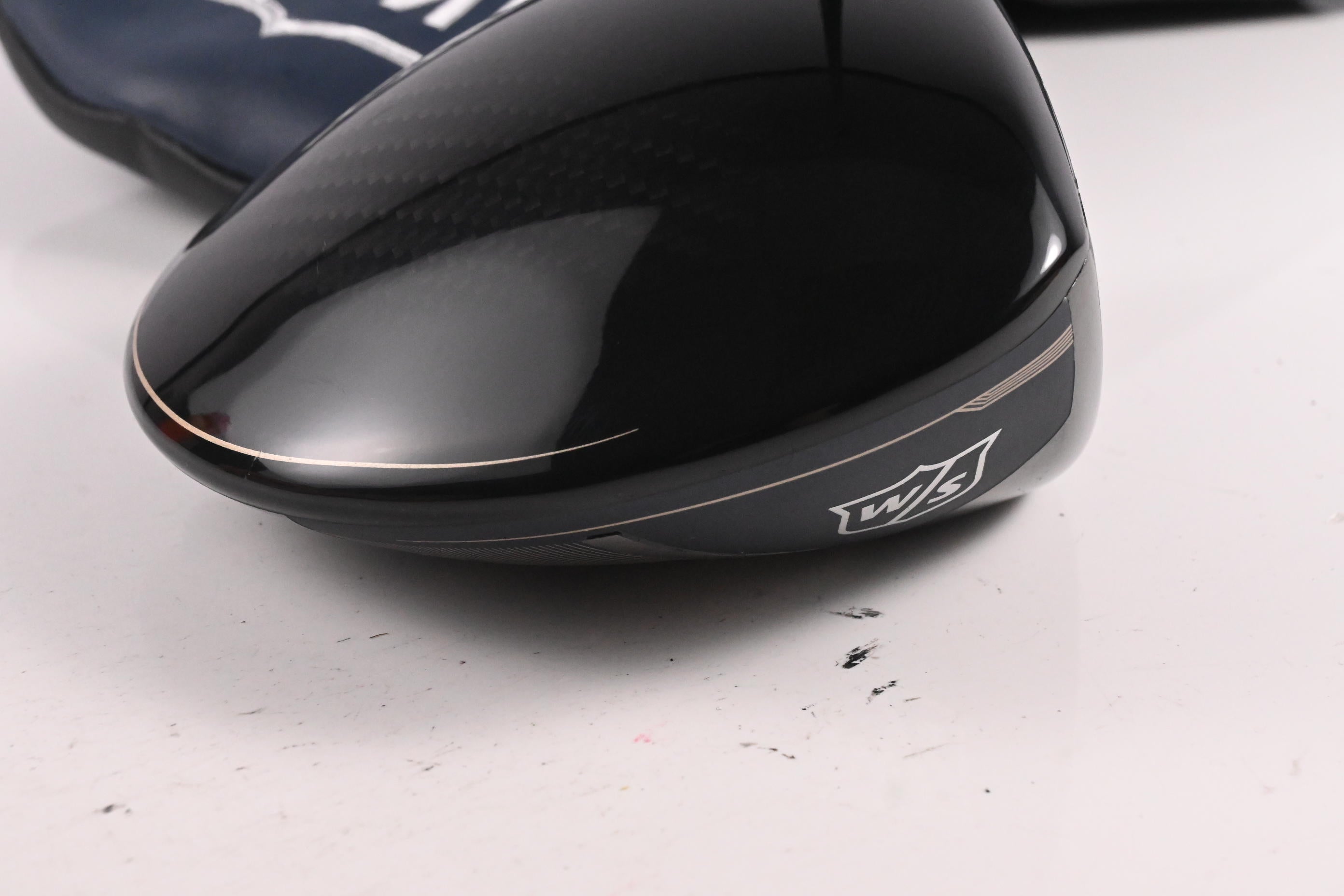 Wilson D9 Driver / 13 Degree / Regular Flex UST Helium Black 46 Shaft