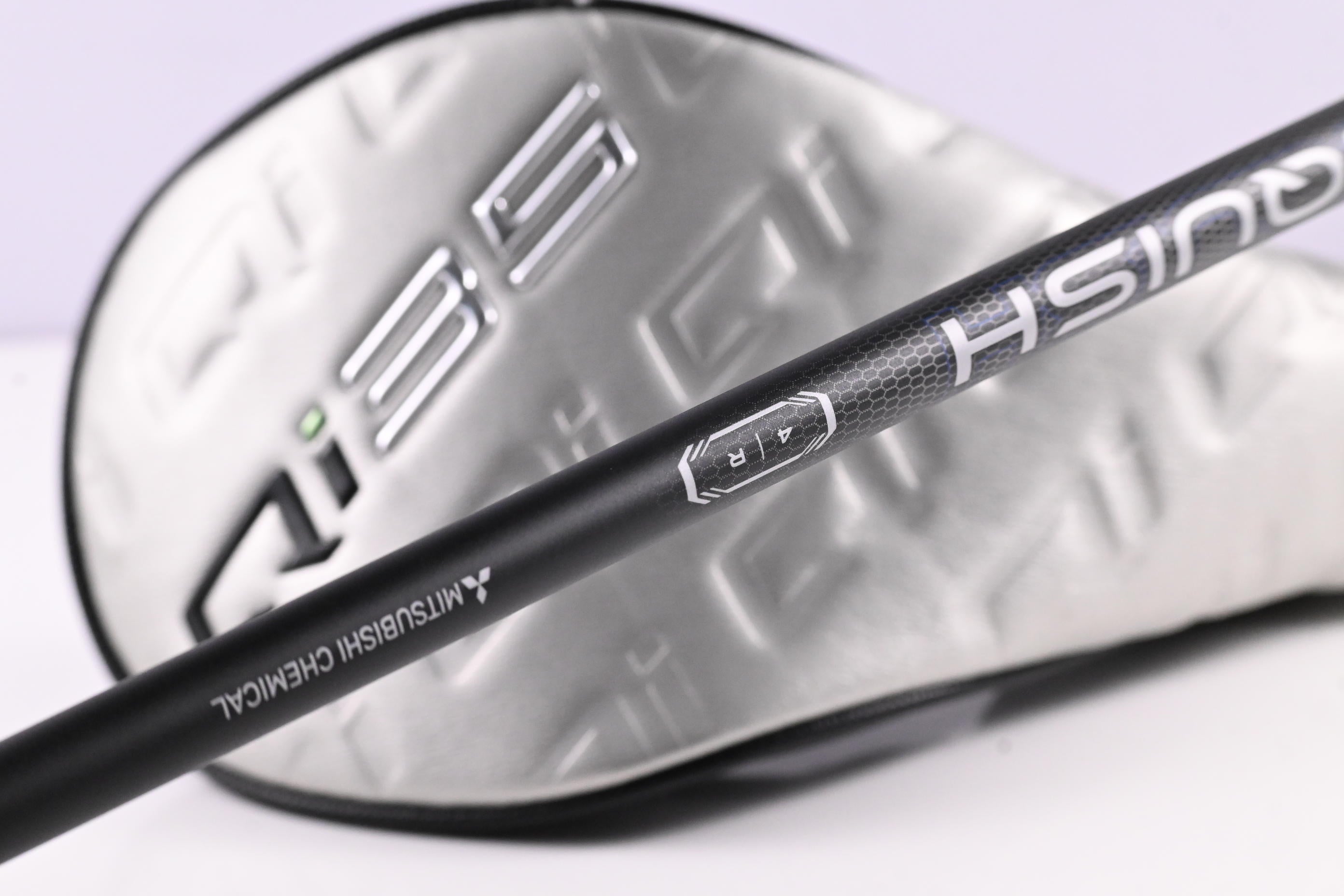 Taylormade Qi35 Max Lite Driver / 10.5 Degree / Regular Flex Vanquish 4 Shaft