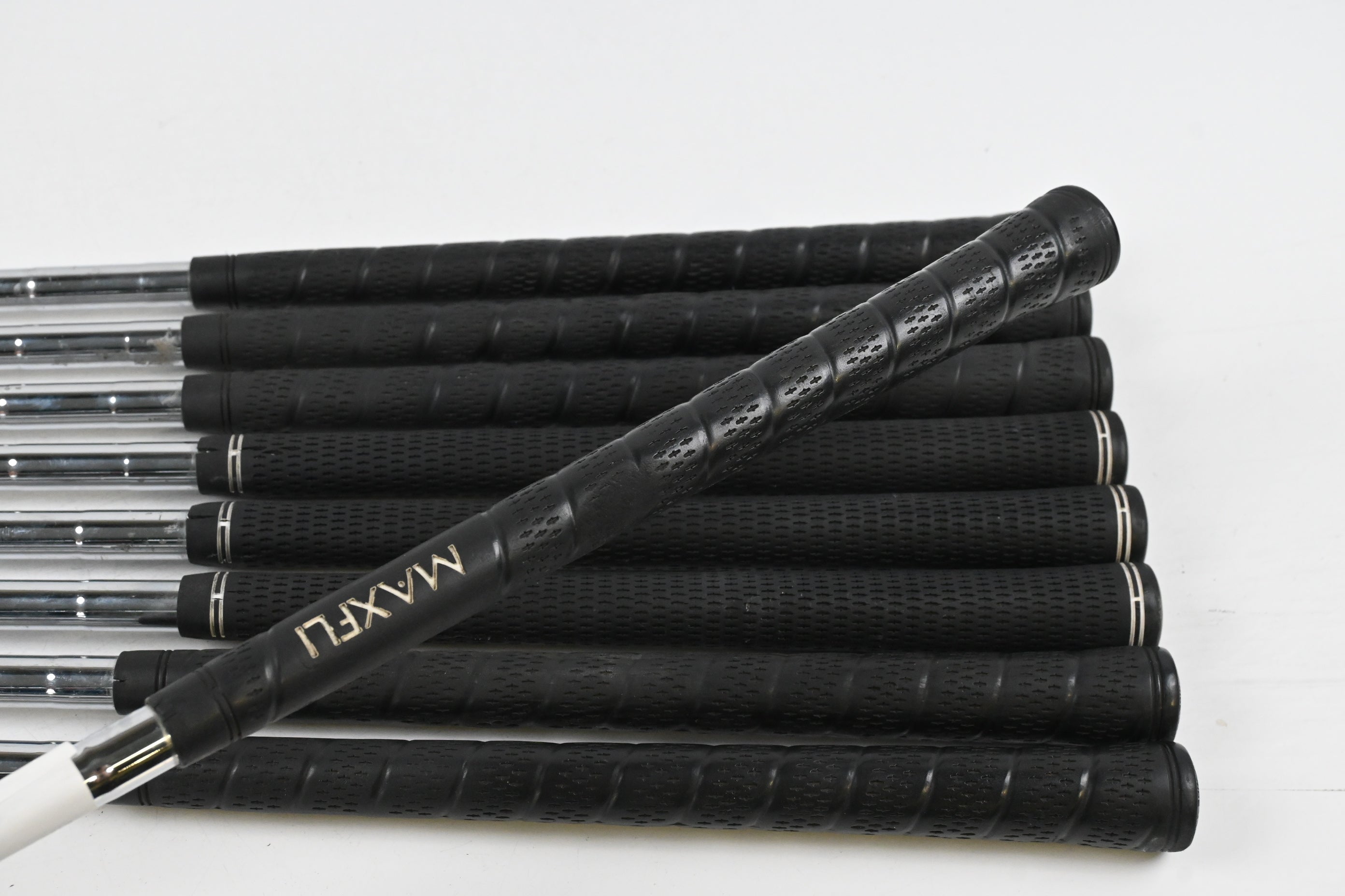 Maxfli Revolution Red Dot Irons / 3-PW / Regular Flex Dynalite Gold R300 Shafts