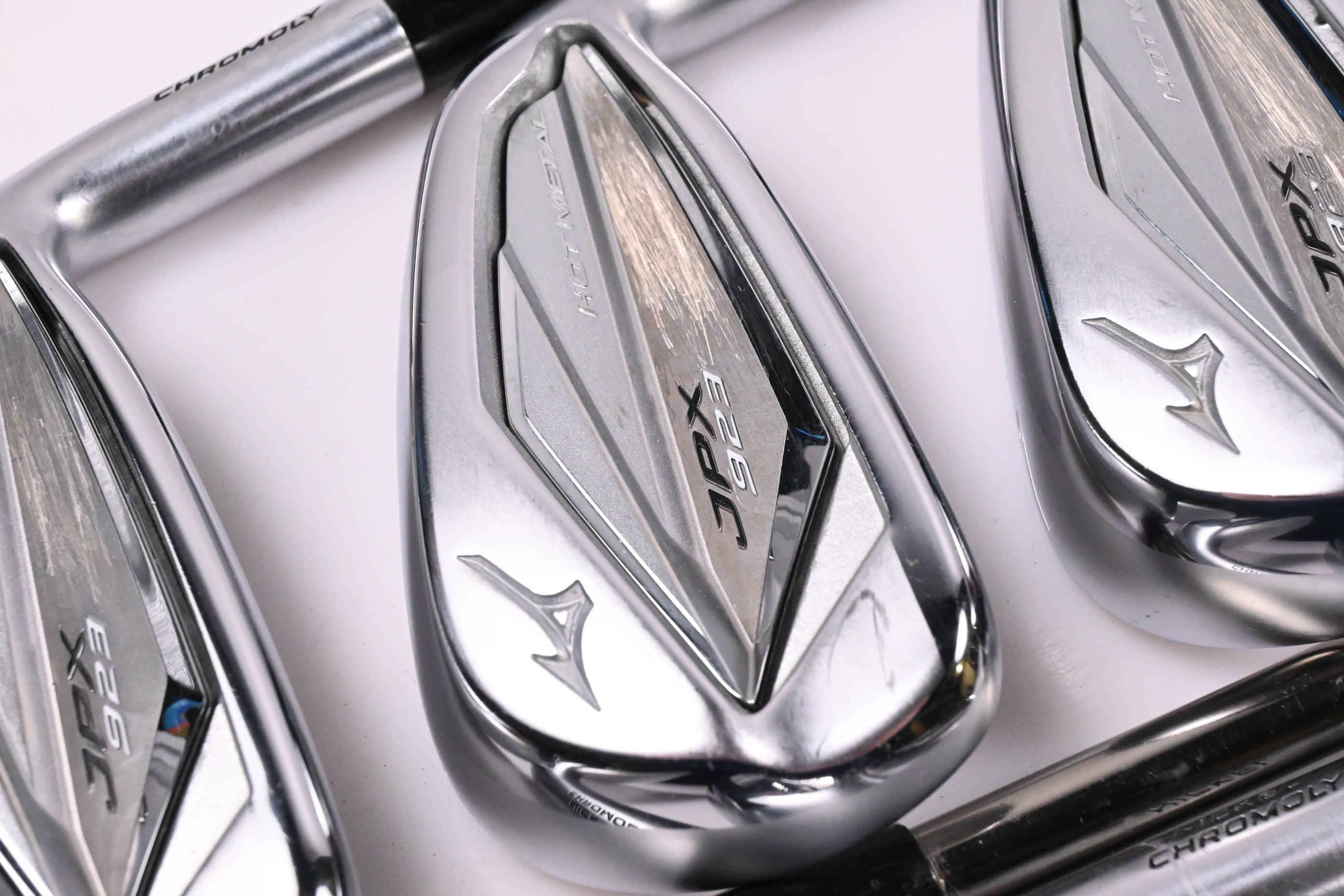 Mizuno JPX 923 Hot Metal Irons / 5-PW / Senior Flex UST Recoil ESX 460 Shafts