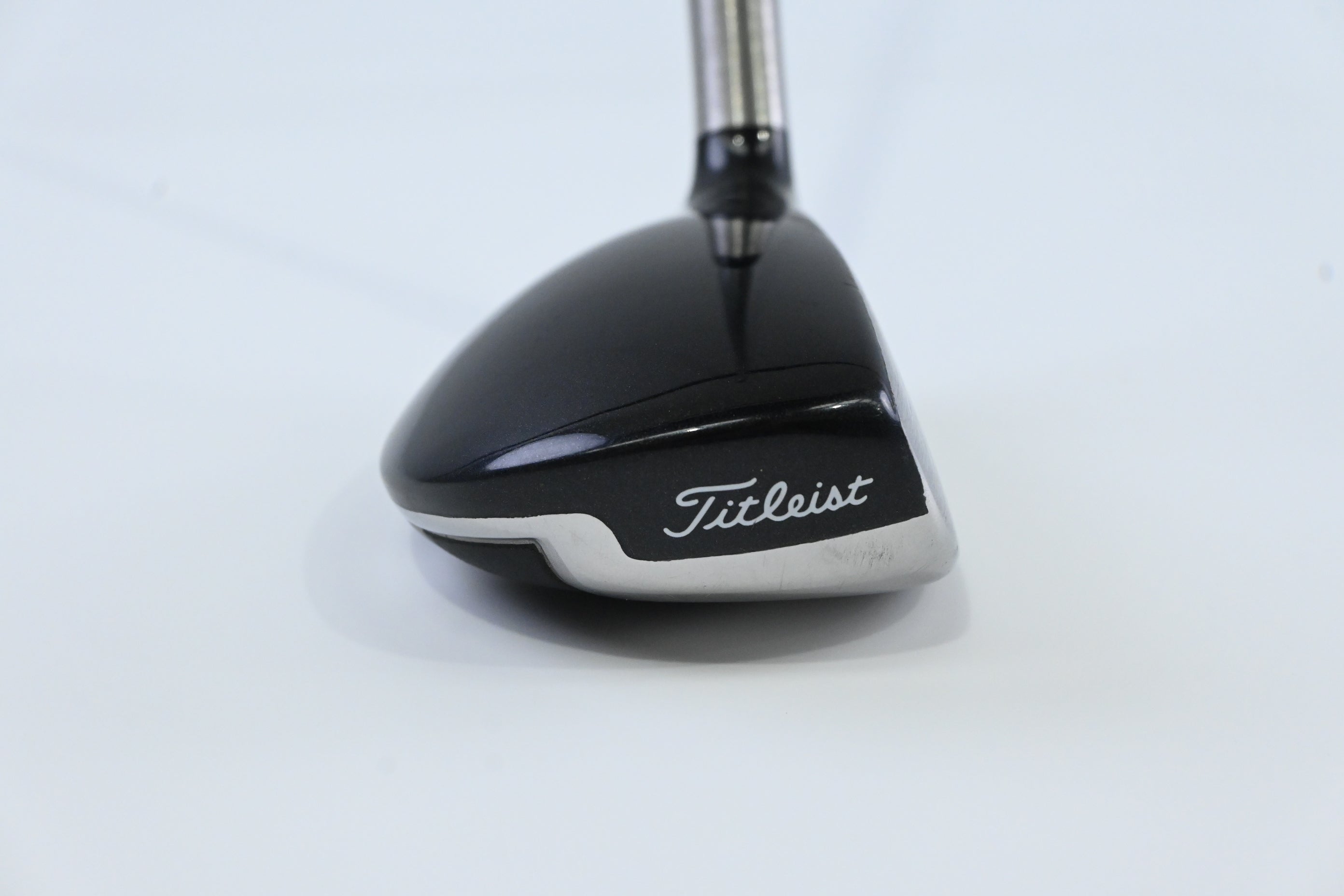 Titleist 909H #3 Hybrid / 21 Degree / Regular Flex Diamana 80 Shaft