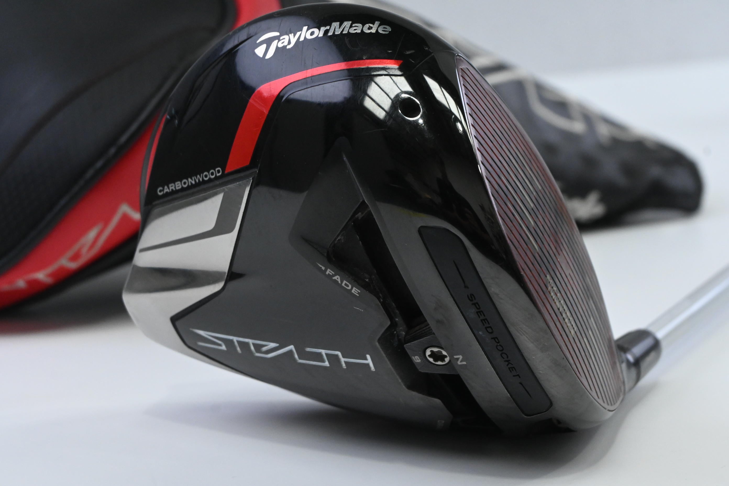 Taylormade Stealth Plus Driver / 10.5 Degree / Stiff Flex Fujikura Speeder 661
