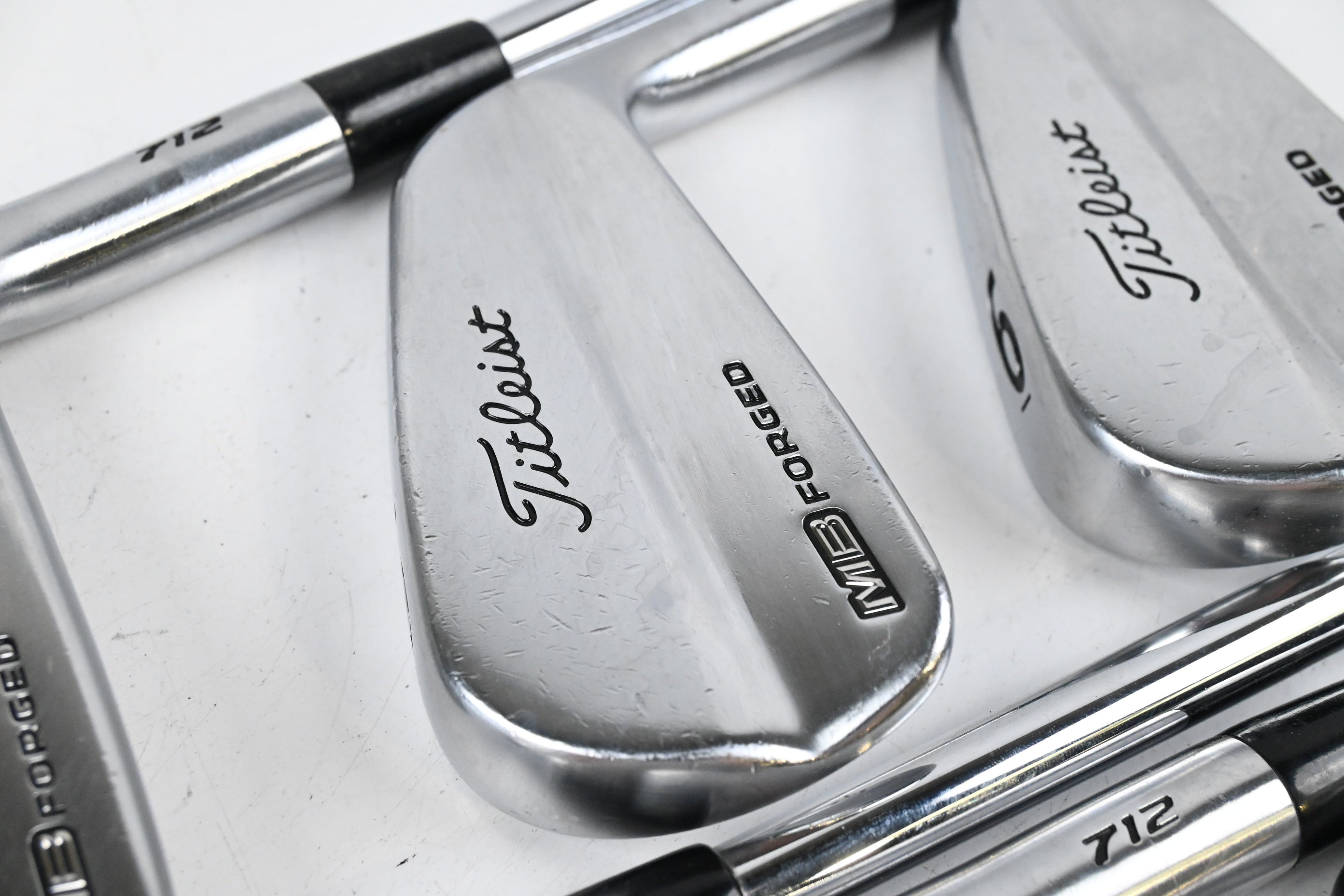 Titleist 712 MB Irons / 4-9i / Stiff Flex Dynamic Gold S300 Shafts