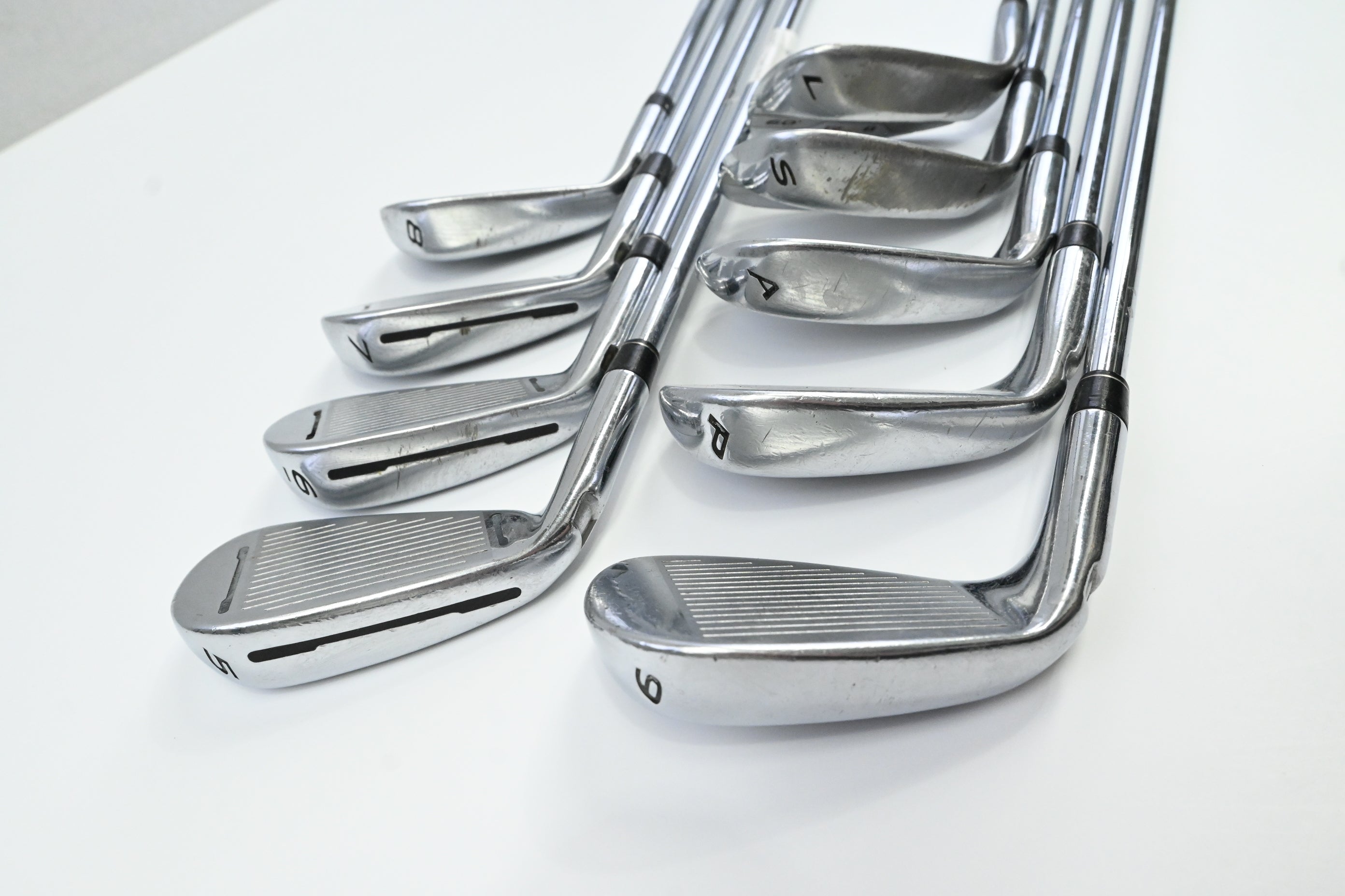 Taylormade RSi1 Irons / 5-PW+AW+SW+LW / Regular Flex Reax Steel 90 Shafts