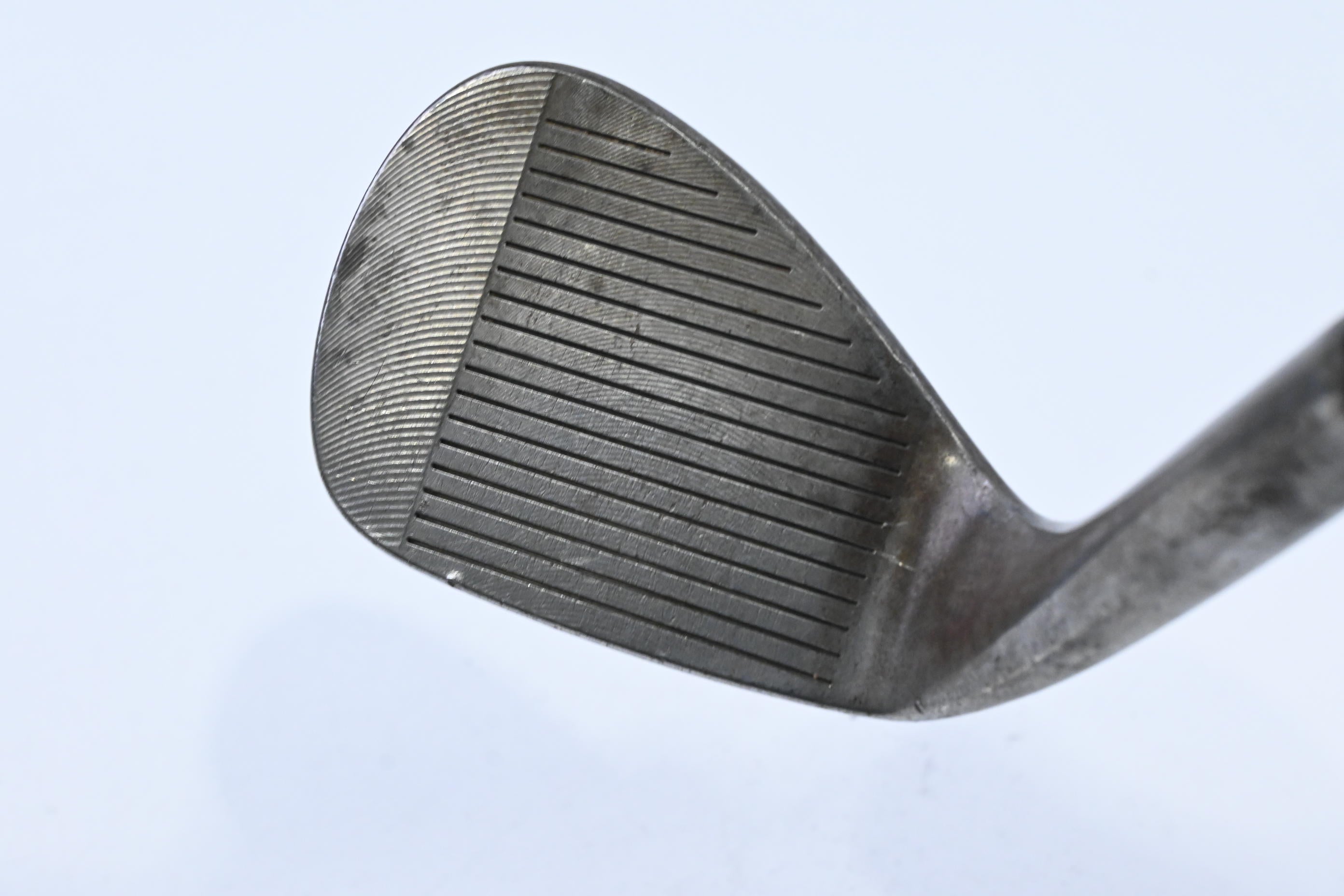 Cleveland RTX ZipCore Gap Wedge / 52 Degree / X-Flex Dynamic Gold 120 X100 Shaft