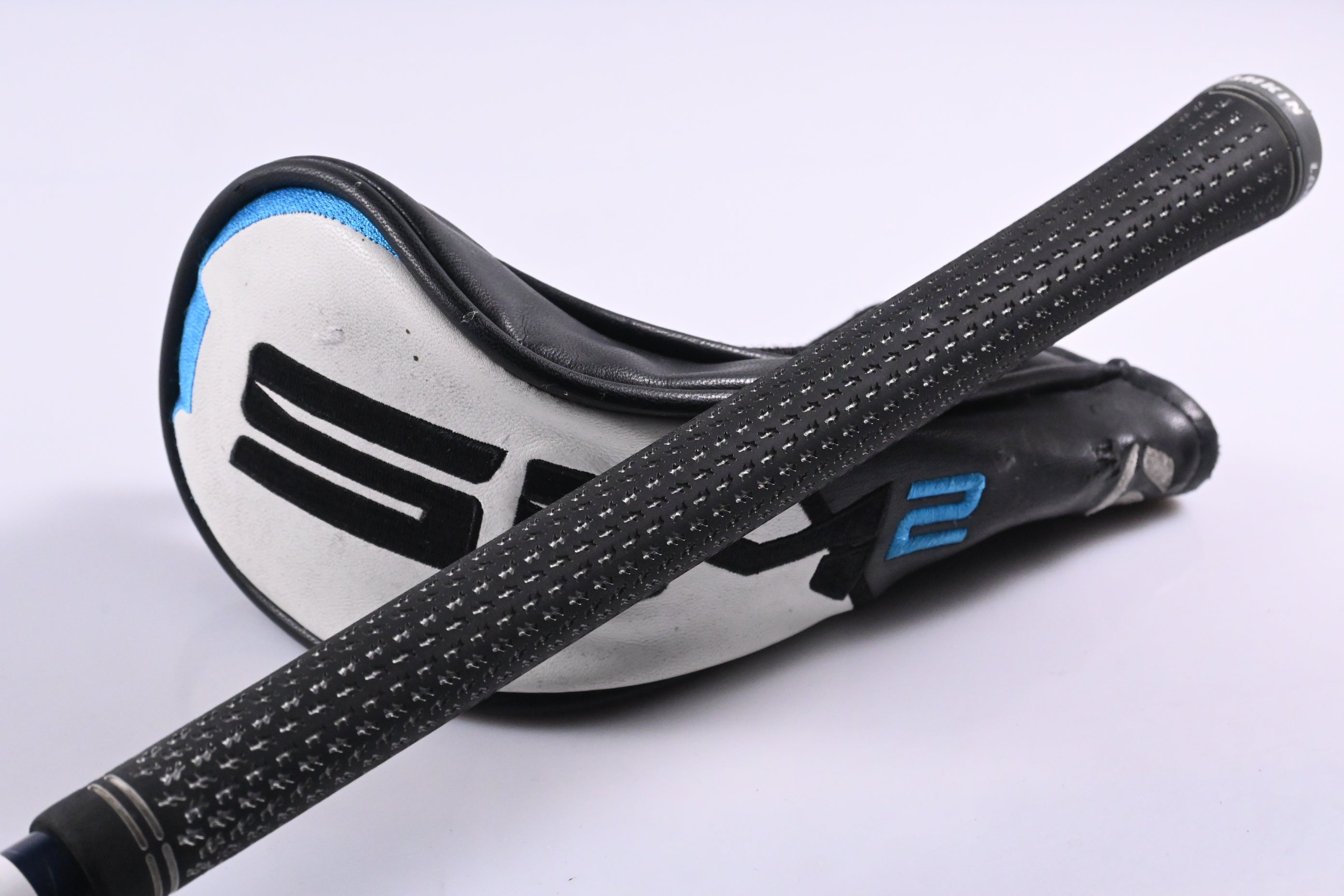 Taylormade SIM2 Max #3 Hybrid / 19 Degree / Regular Flex Fujikura Ventus Blue 6