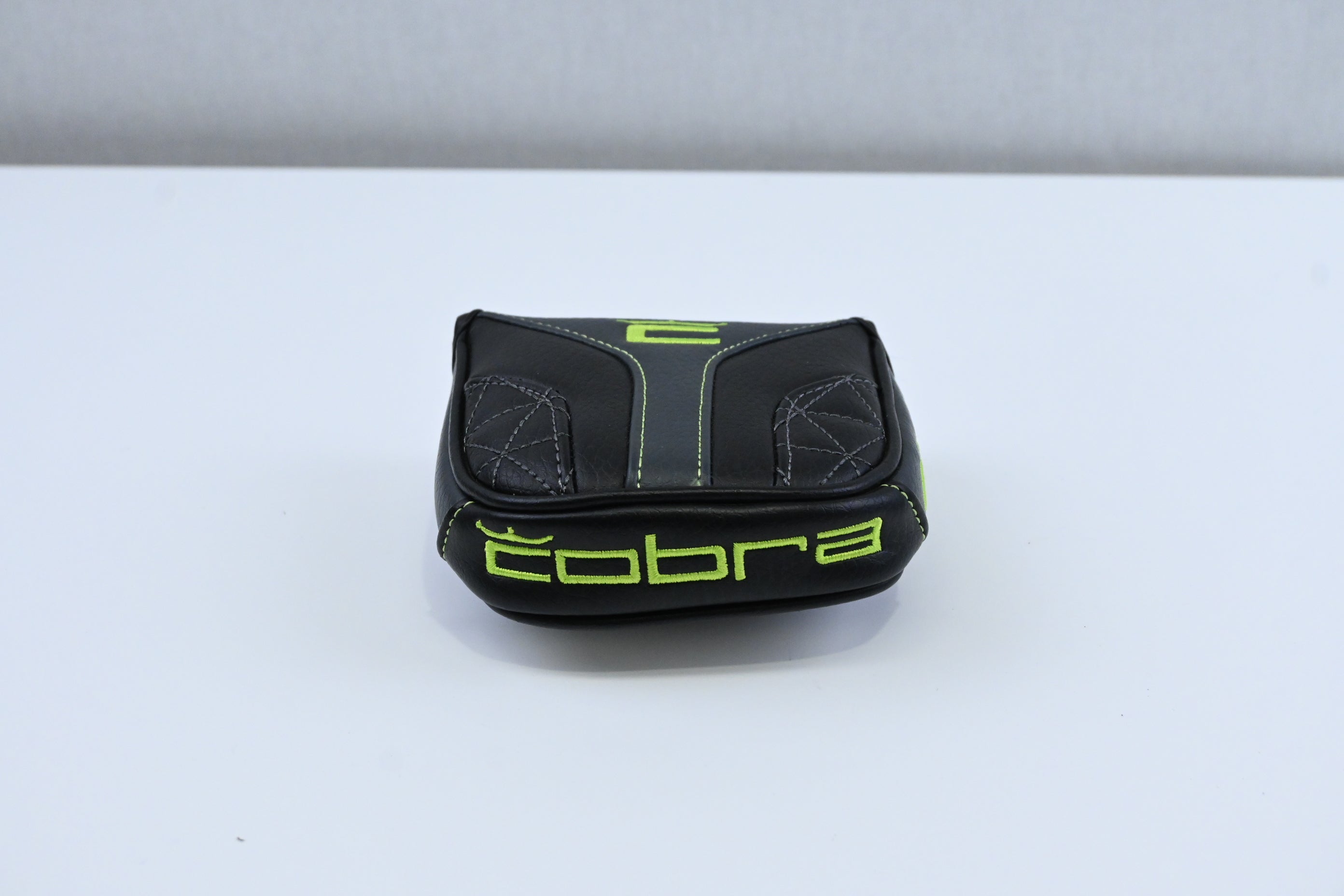 Cobra King Vintage Supernova Putter / 34 Inch