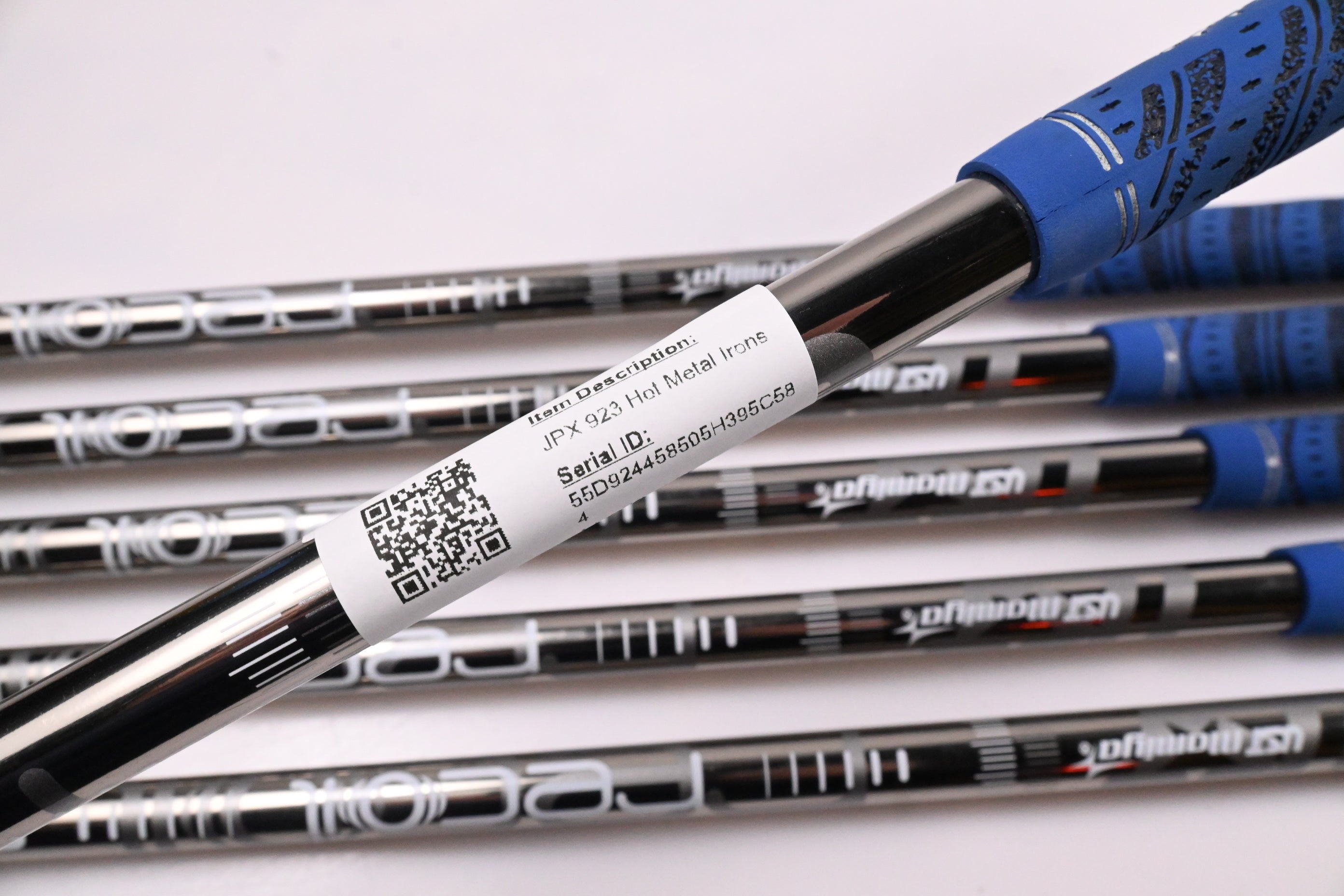 Mizuno JPX 923 Hot Metal Irons / 5-PW / Senior Flex UST Recoil ESX 460 Shafts