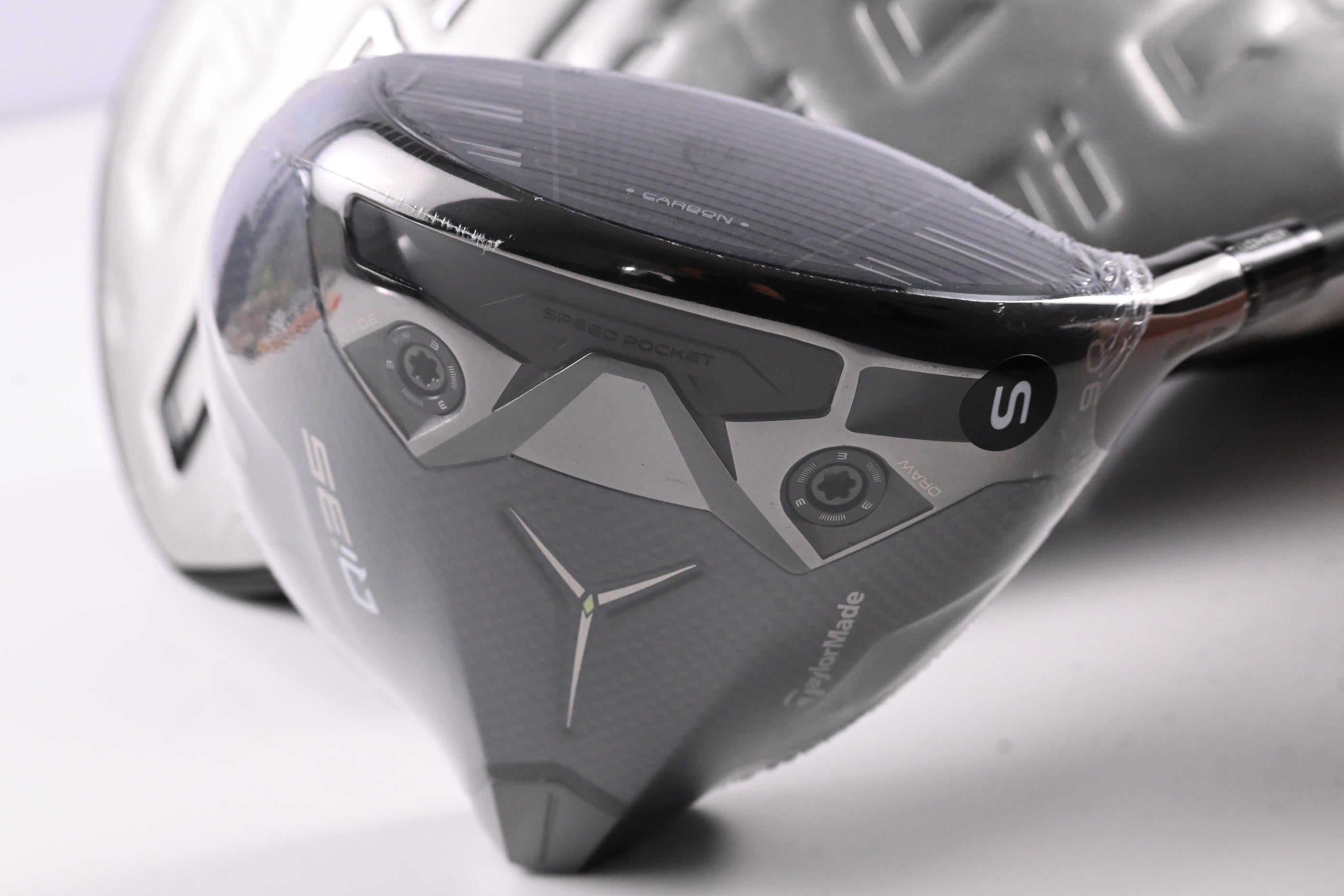 Taylormade Qi35 LS Driver / 9 Degree / Stiff Flex Kai'li White Dark Wave 60