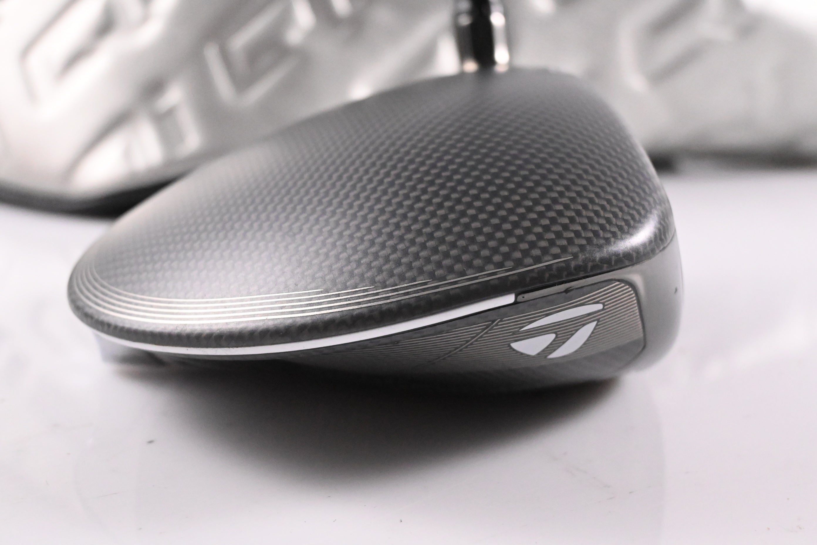 Taylormade Qi35 Max Lite Driver / 12 Degree / Regular Flex Fujikura Air Speeder