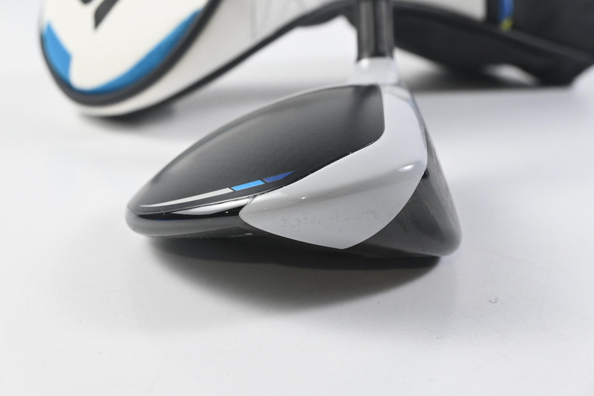 Taylormade SIM2 Max #5 Wood / 18 Degree / Regular Flex Ventus Blue 5 Shaft