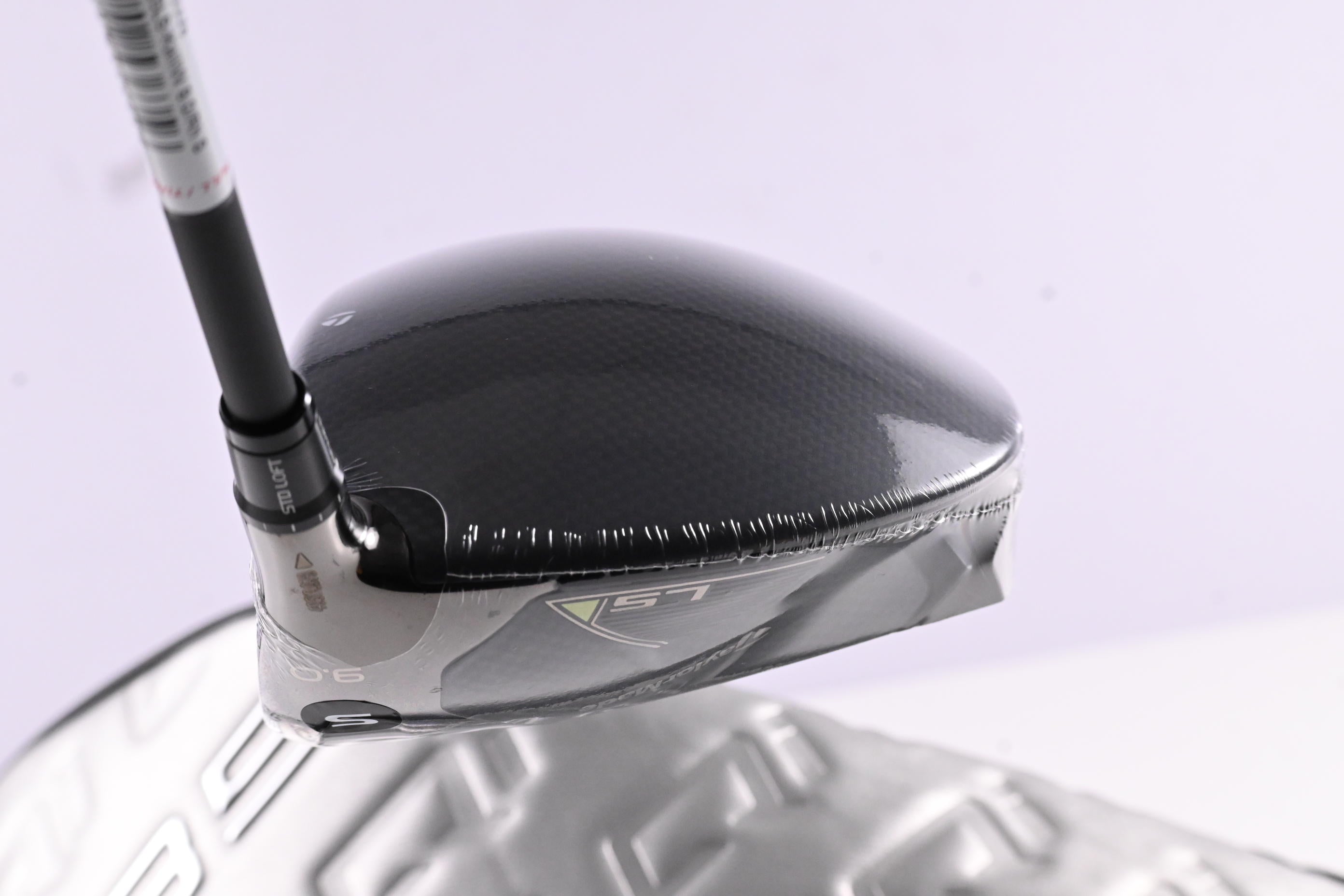 Taylormade Qi35 LS Driver / 9 Degree / Stiff Flex Kai'li White Dark Wave 60