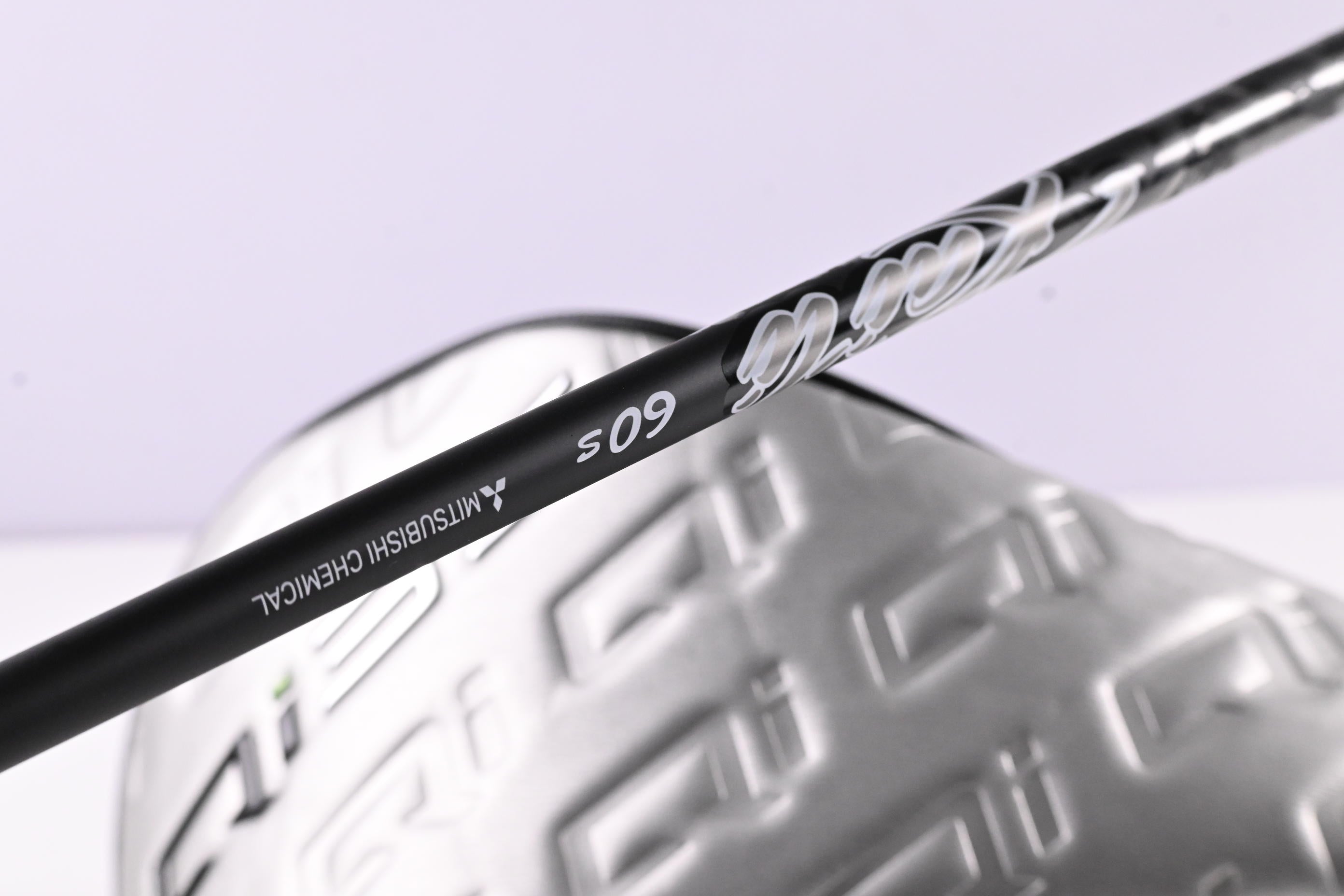 Taylormade Qi35 LS Driver / 9 Degree / Stiff Flex Kai'li White Dark Wave 60