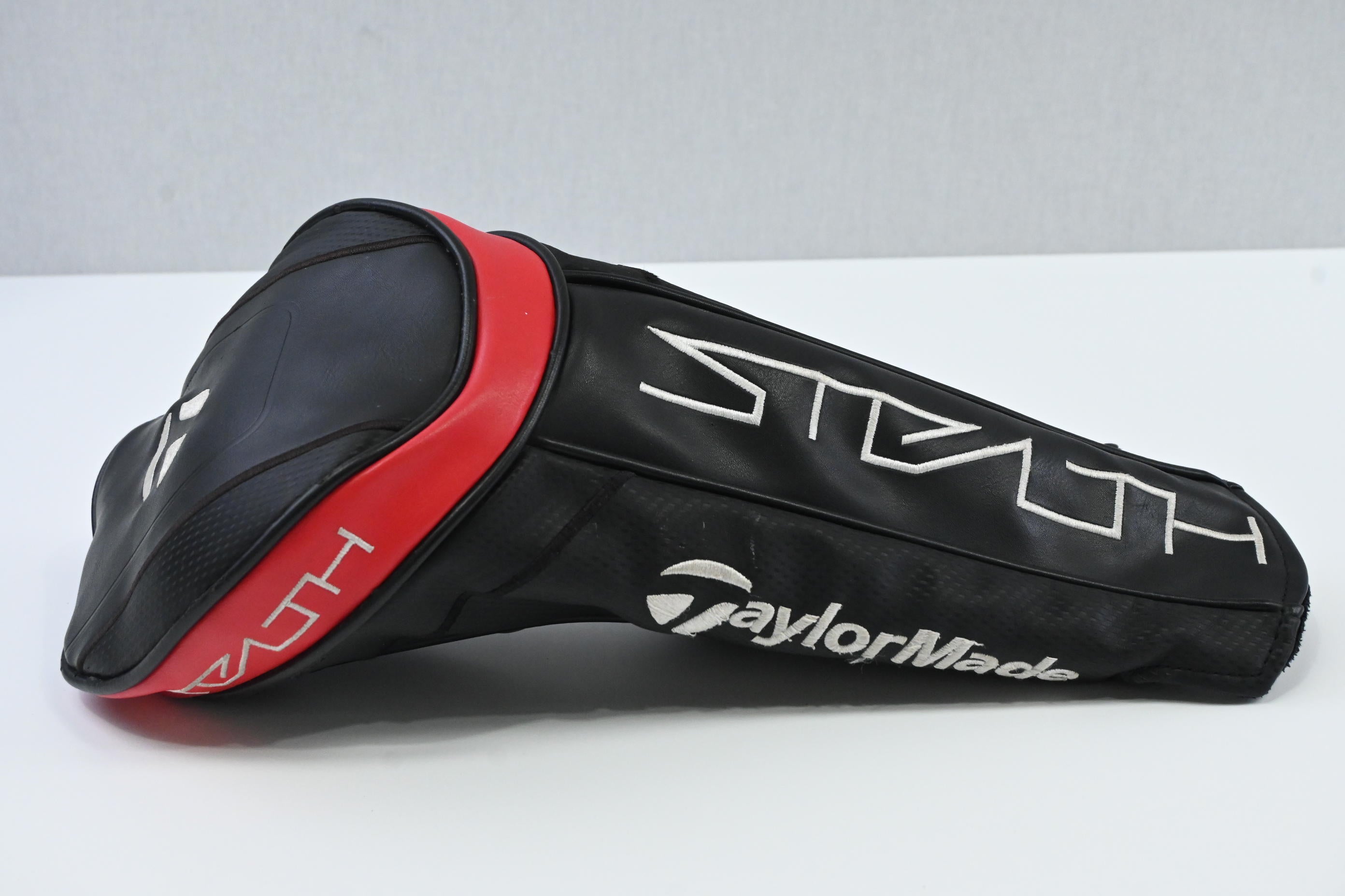 Taylormade Stealth Plus Driver / 10.5 Degree / Stiff Flex Fujikura Speeder 661