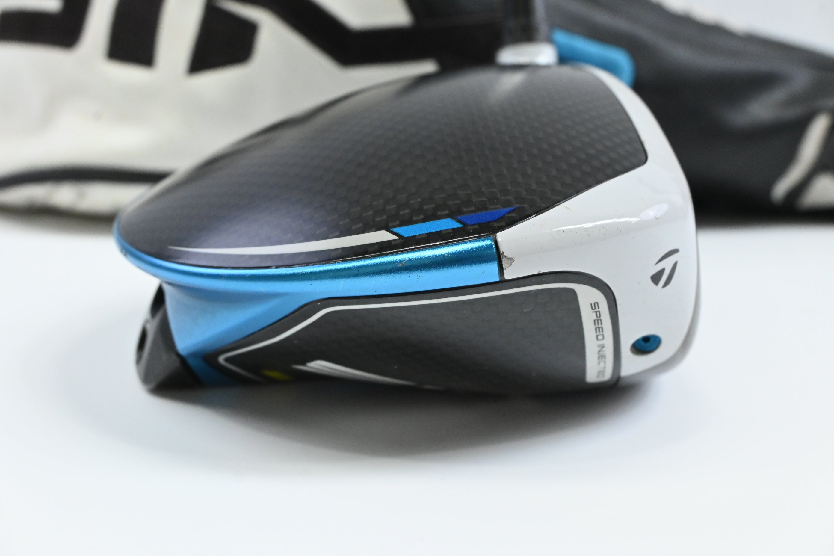Taylormade SIM2 Max Driver / 10.5 Degree / Stiff Flex Kuro Kage Silver 60 Shaft