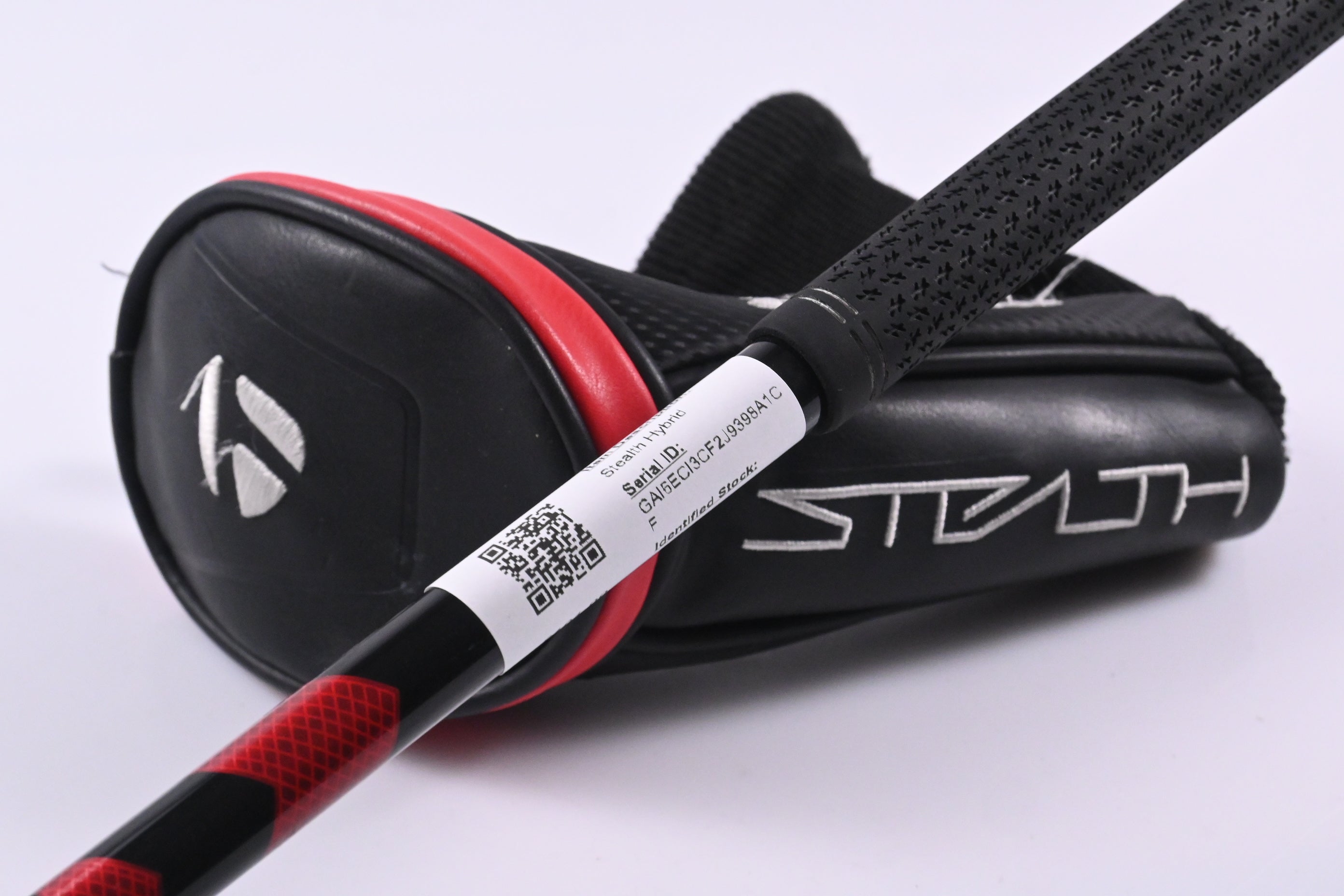 Taylormade Stealth #3 Hybrid / 19 Degree / Regular Flex Fujikura Ventus Red 6