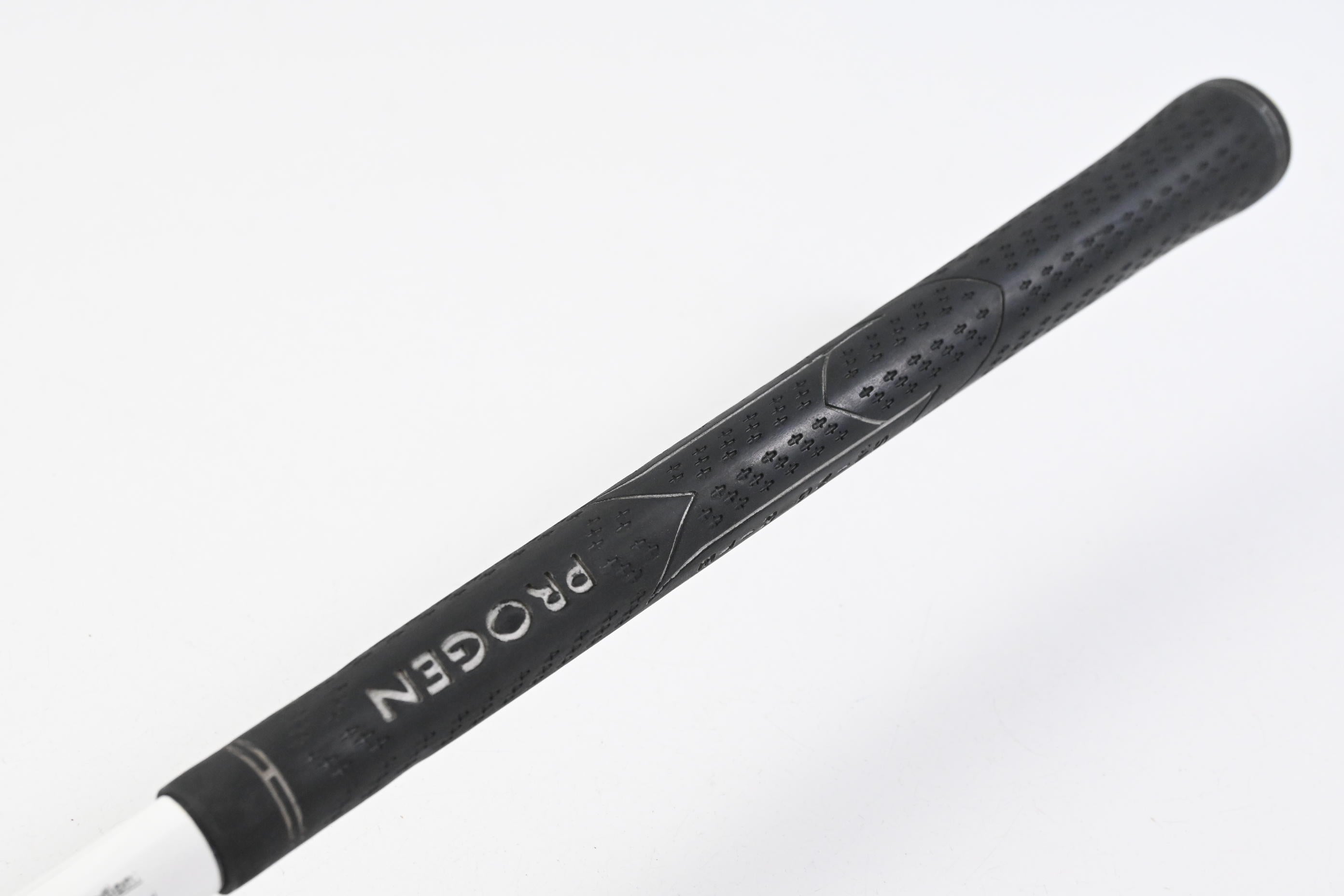 Progen FB2 #5 Wood / 18 Degree / Regular Flex Progen FB2 Graphite Shaft