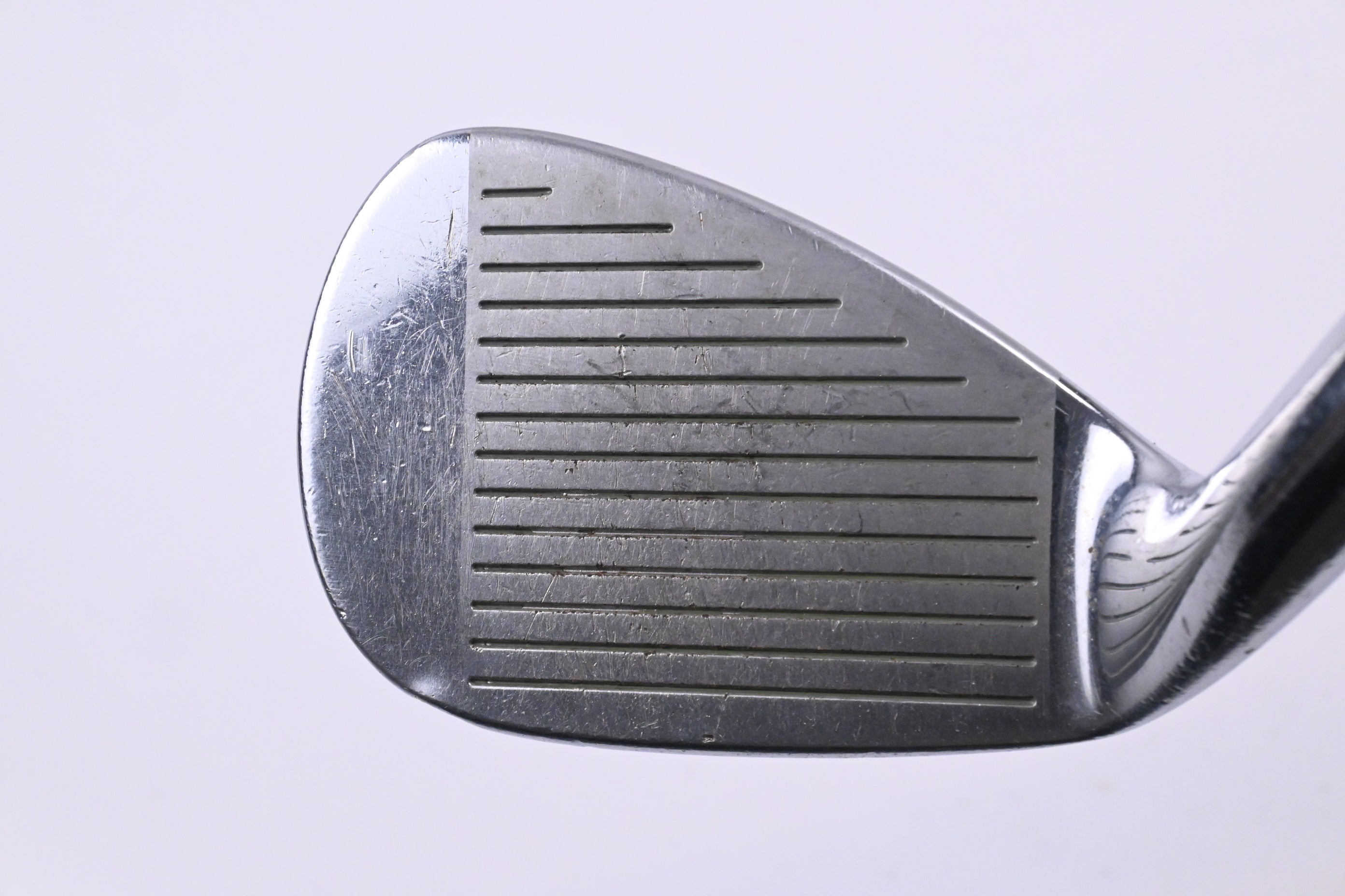 Mizuno MP-32 Pitching Wedge / 47 Degree / Regular Flex Dynamic Gold R300 Shaft