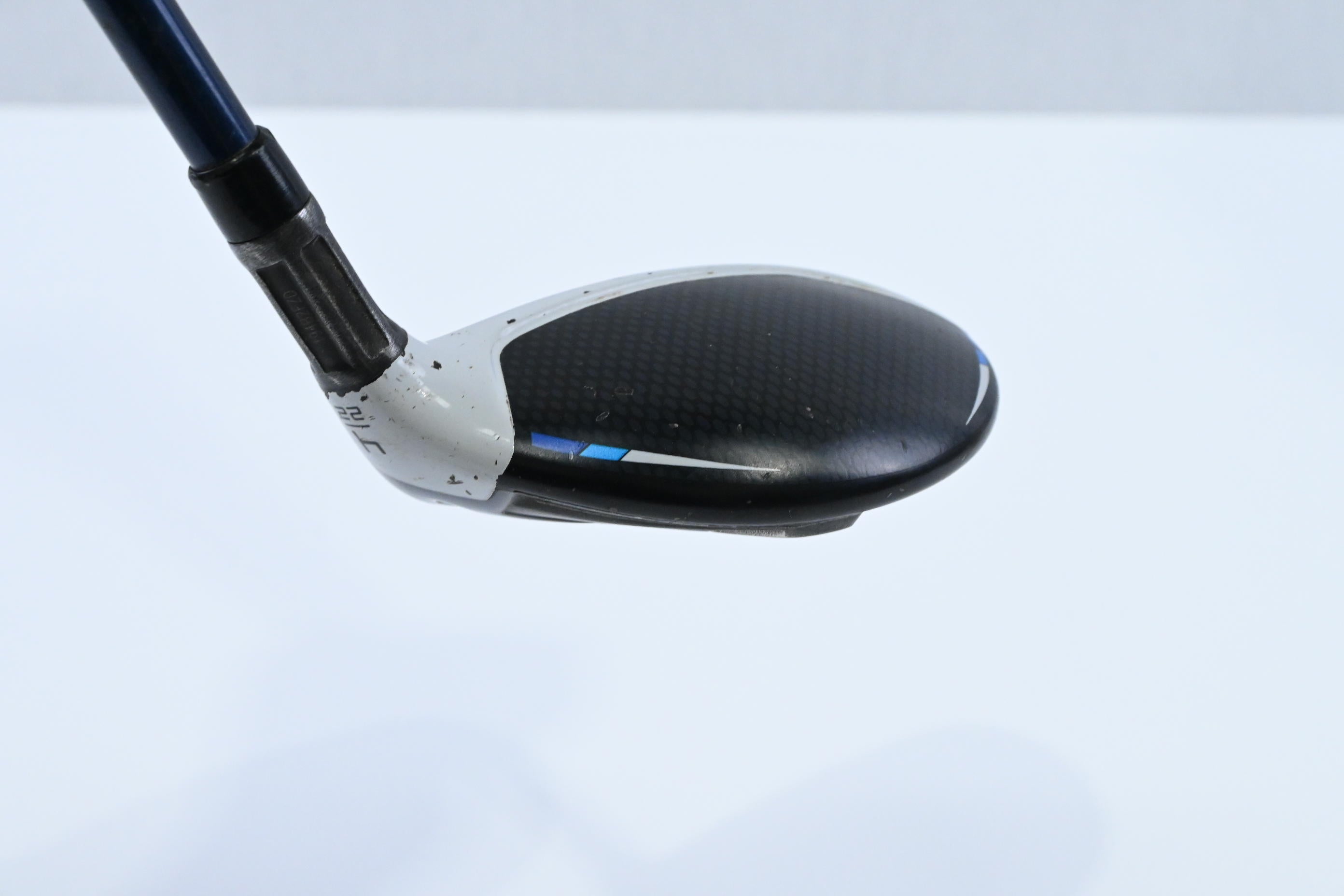 Taylormade SIM2 Max #4 Hybrid / 22 Degree / Regular Flex Fujikura Ventus Blue 6