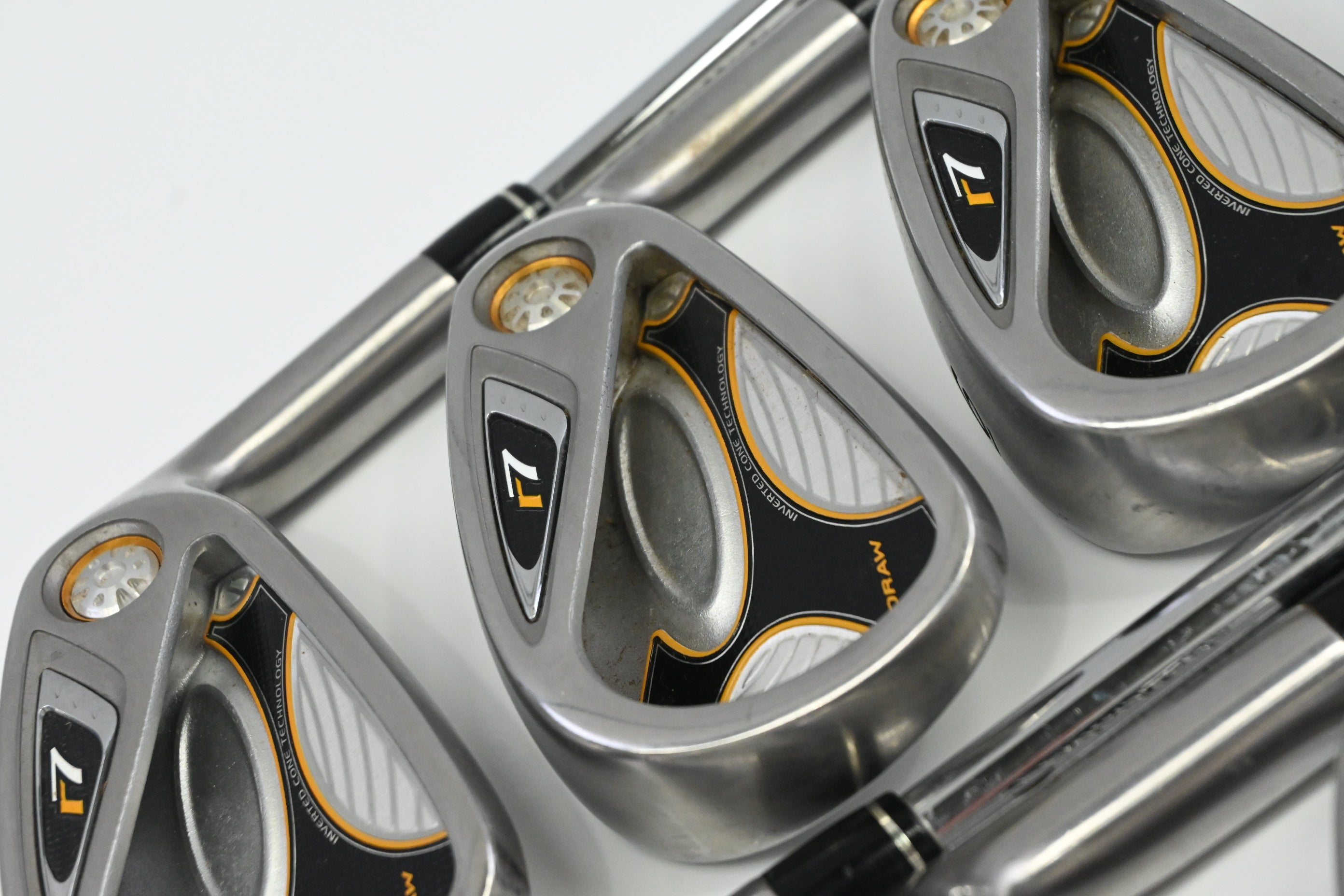 Taylormade R7 Draw Irons / 4-PW+SW / Regular Flex Taylormade T-Step 90 Shafts