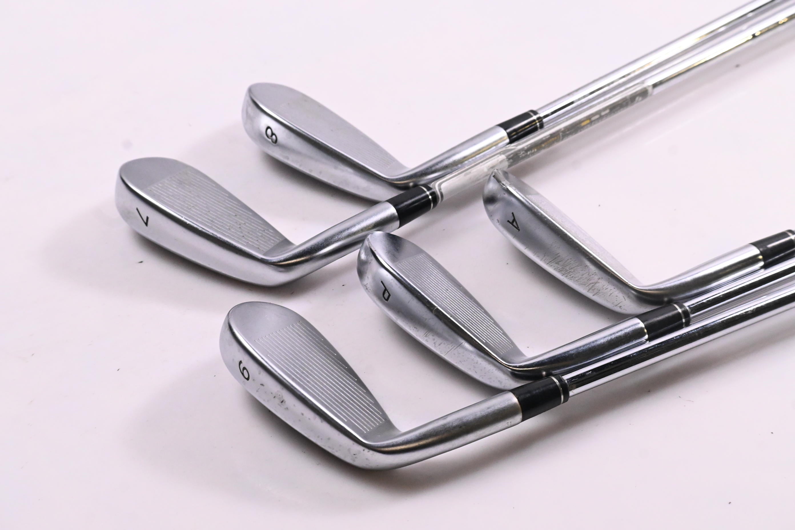 Taylormade R9 Irons / 7-PW+GW / Regular Flex KBS 90 Shafts